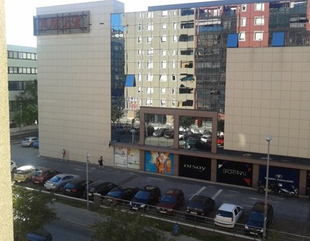 Zagreb, zaposleni mukarac trai sobu u najam