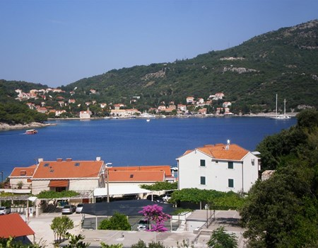 Zagreb, zaposleni mukarac trai sobu u najam