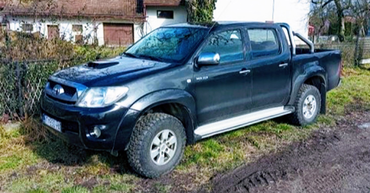 Toyota Hilux 3.0 d4d | INDEX OGLASI - Vimarsana News