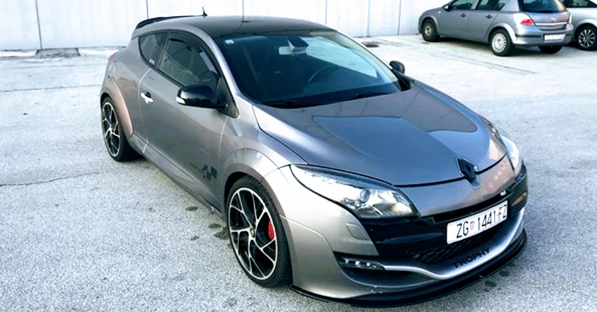 Renault Megane Coupe 2.0 T 250 | INDEX OGLASI - Vimarsana News