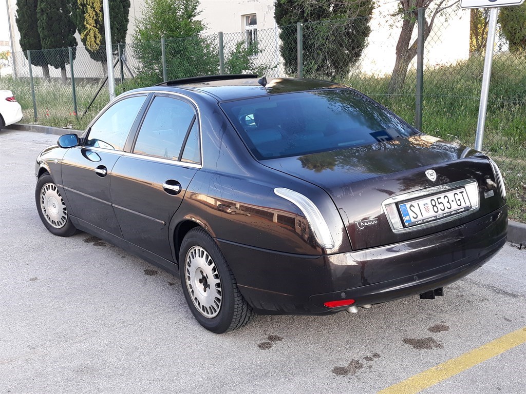 Lancia thesis 2021 image