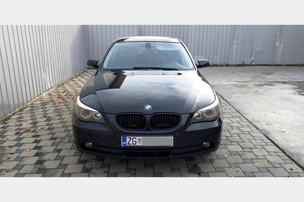 BMW serija 5 E60 2.2 benz..2003g..reg.11/21..full koža