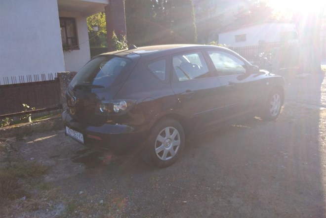 Mazda 3 1,4 benzin 16v, 2007god NE PALI INDEX OGLASI
