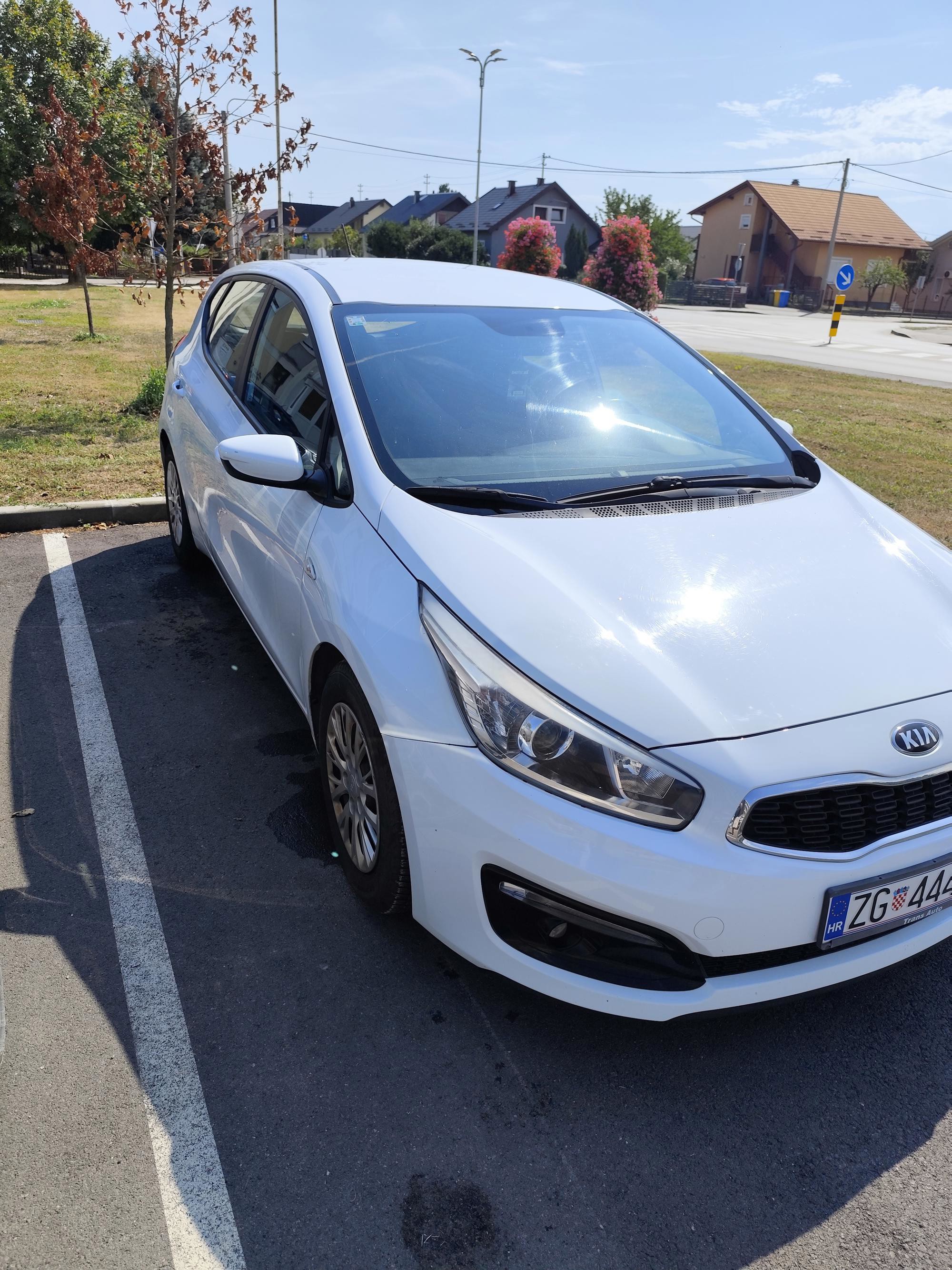 Prodajem kia ceed 1.4 CRDi, PRILIKA!, fotografija 2