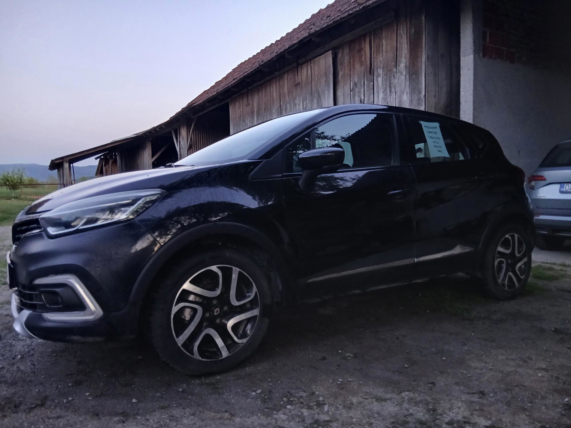 Renault Captur 1.5 DCi 110ks- 6 BRZINA, LED, KAM, ANDRIOD, fotografija 14
