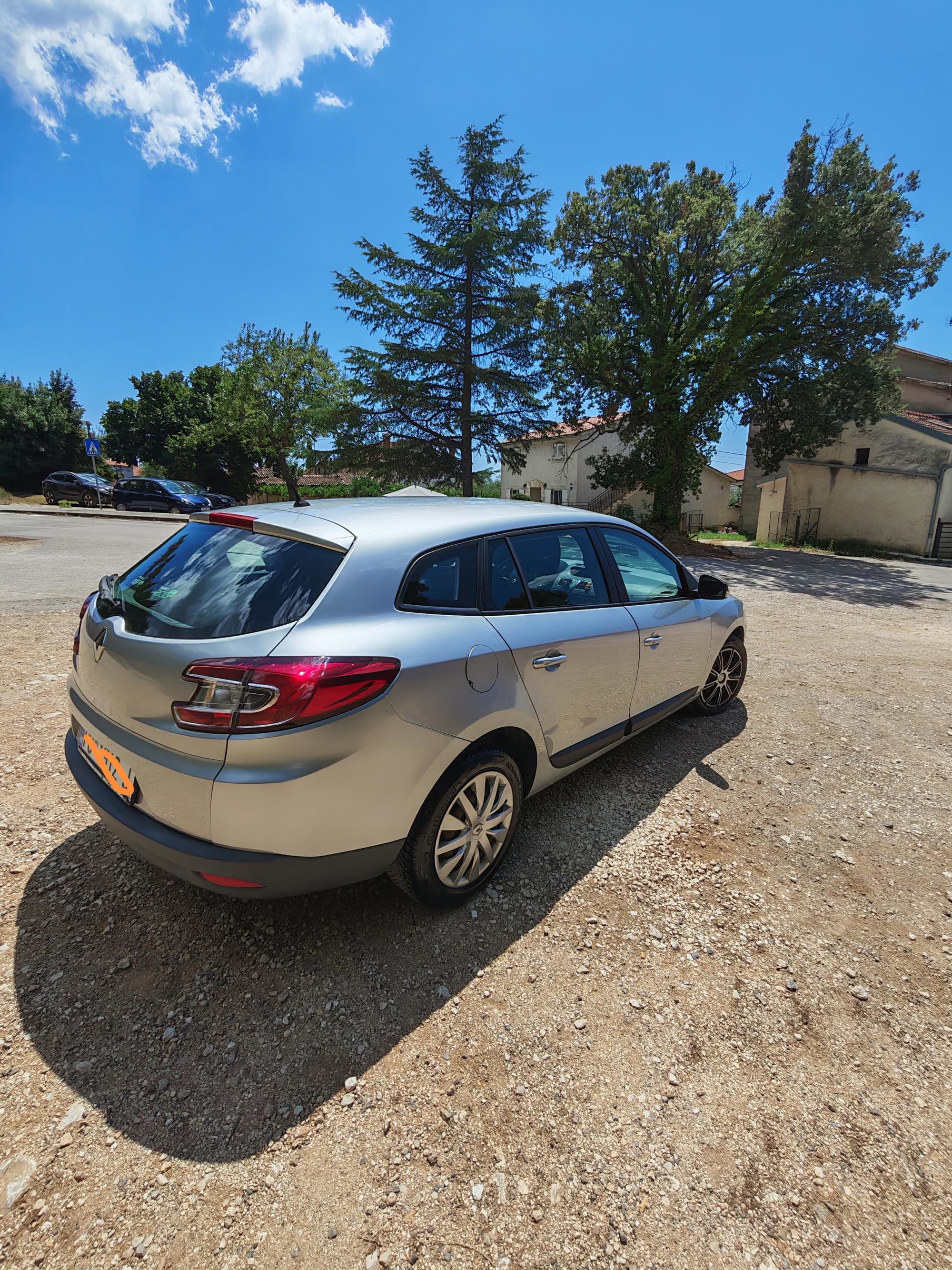 Renault megane grandtour, fotografija 4