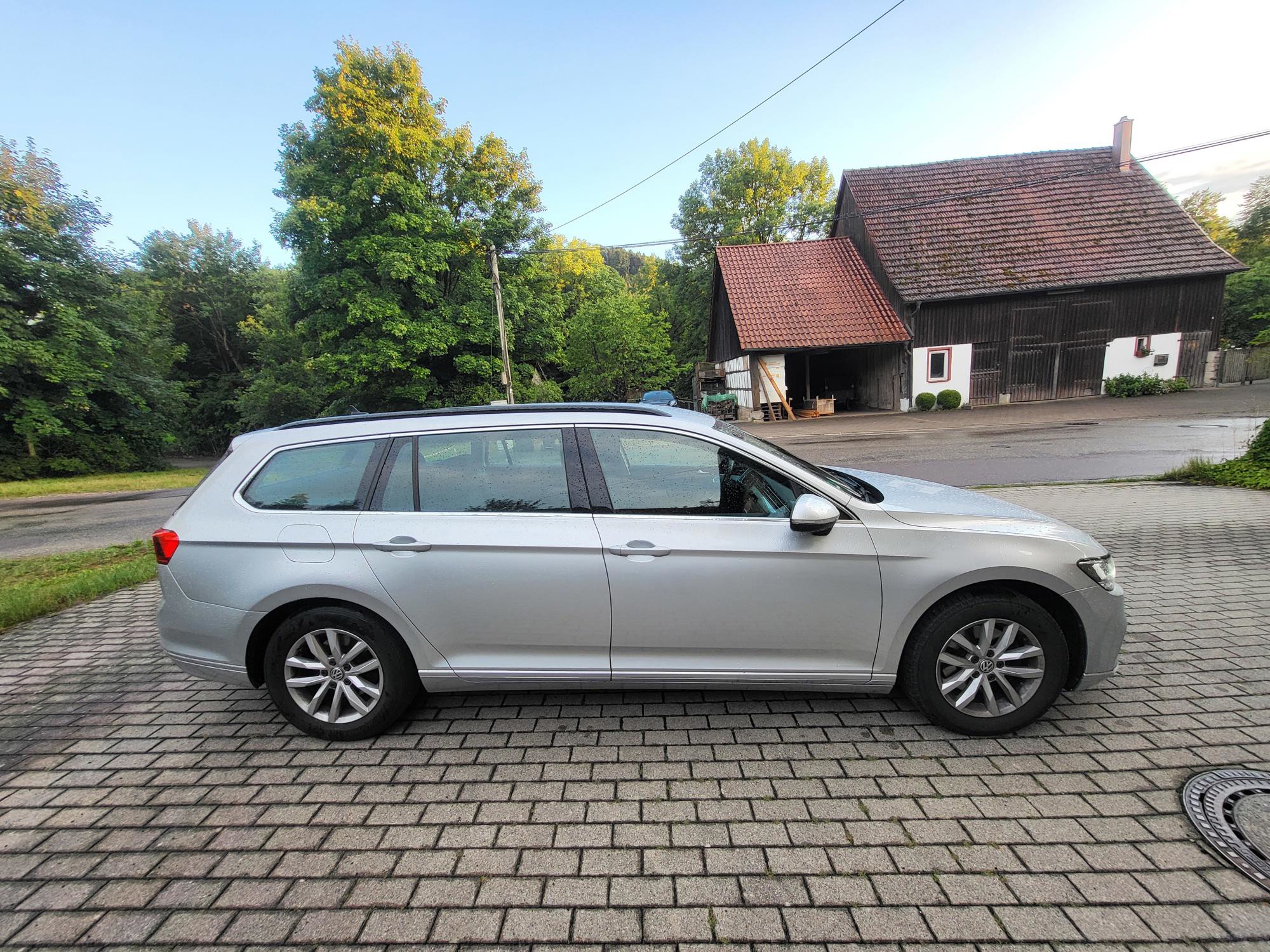 VW Passat B8 2.0 TDI, 2020. godište, snage 150 KS (110 kW), s bogatom Business opremom, fotografija 2