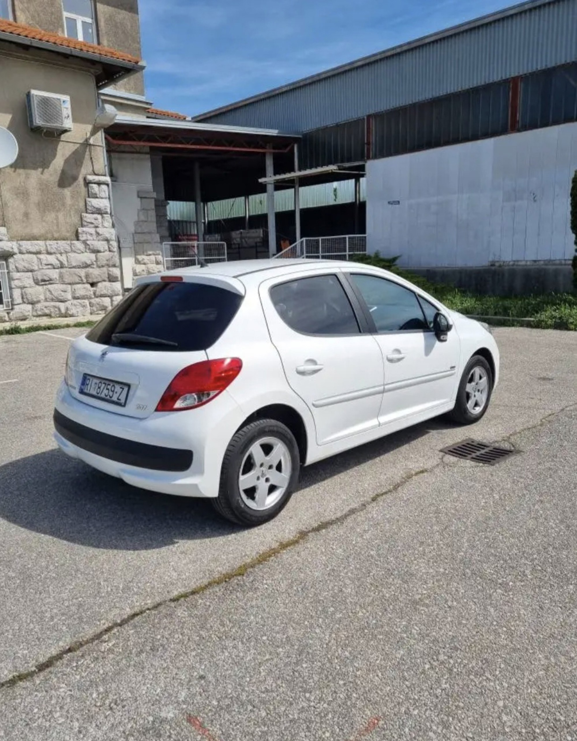 Peugeot 207, fotografija 3