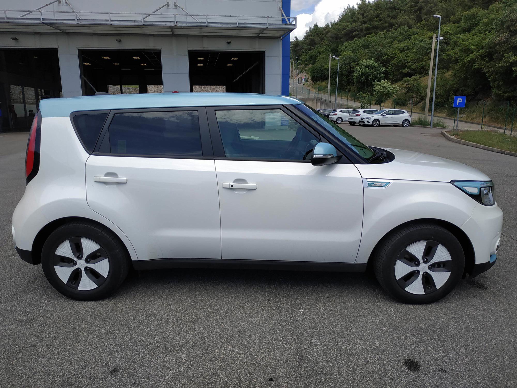 Kia Soul EV 2018 - neispravna pogonska baterija, pogled izvana - slika 1