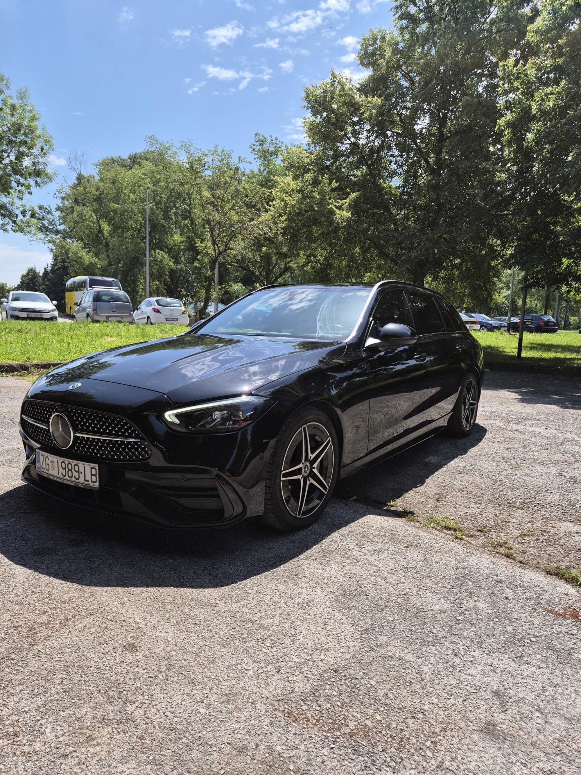 Mercedes C 220d, fotografija 2