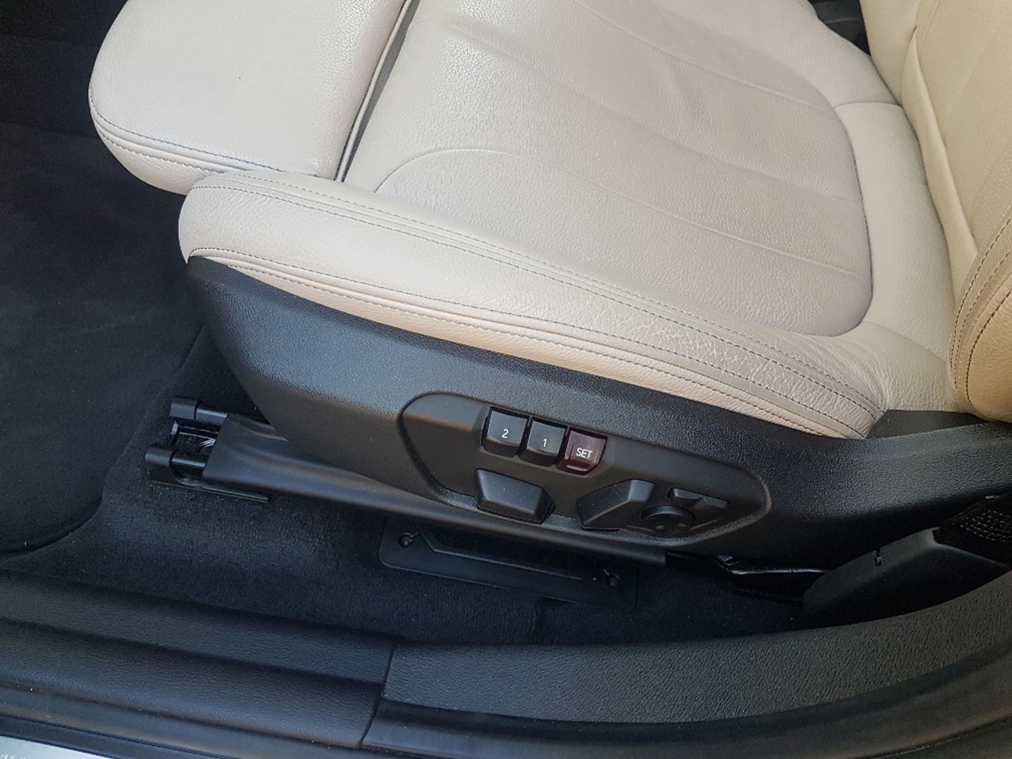 BMW X1 xDrive 25d, fotografija 8