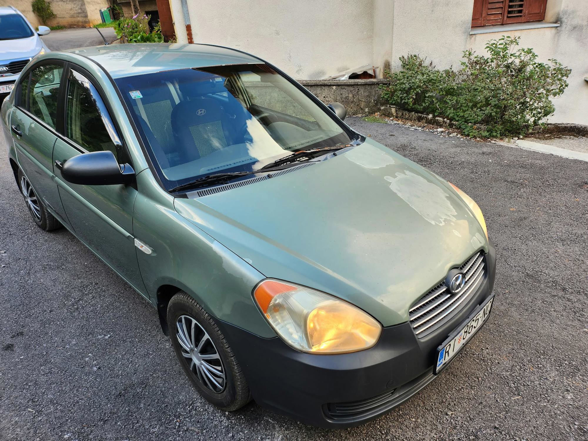Hyundai accent, fotografija 3