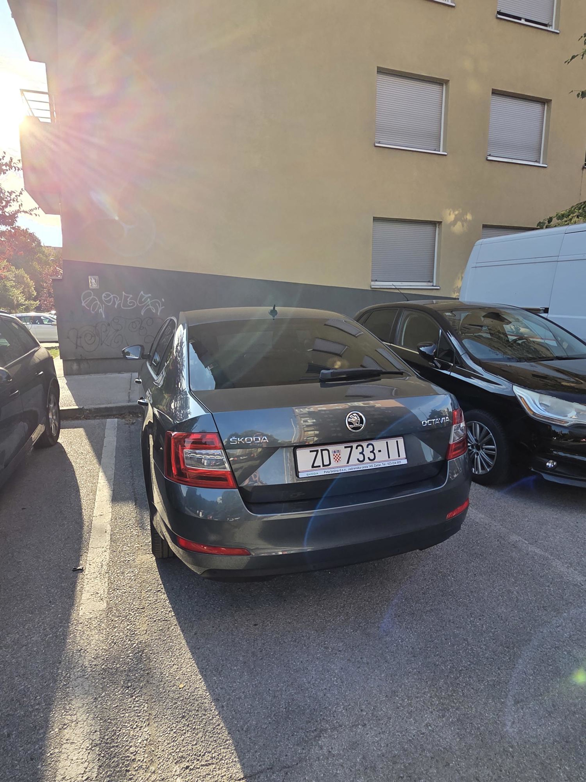 Skoda octavia 1.6 TDI, prvi vlasnik, 2015, 152300km, pogled izvana - slika 3