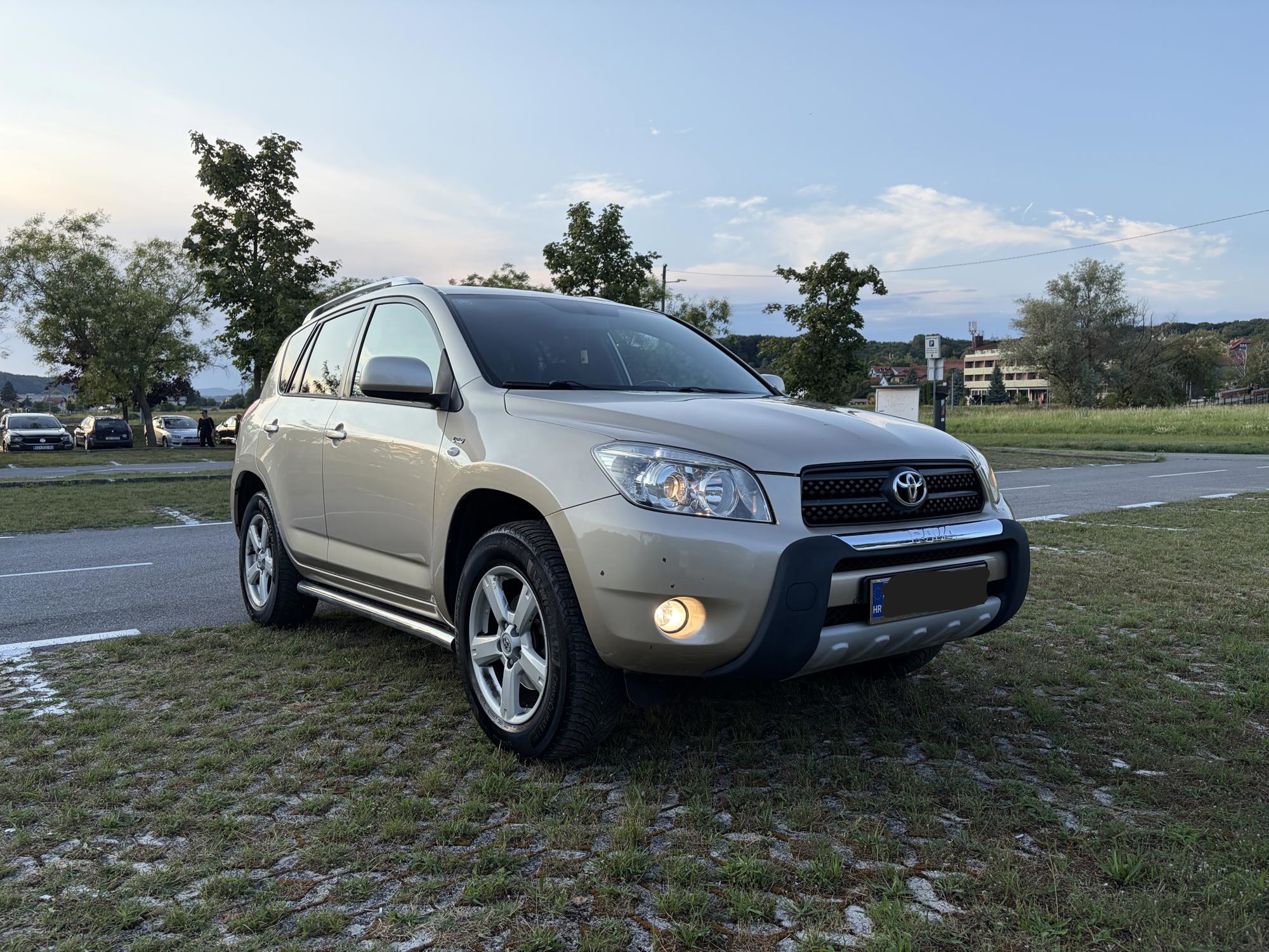Toyota RAV4 2.2 D-4D, fotografija 2
