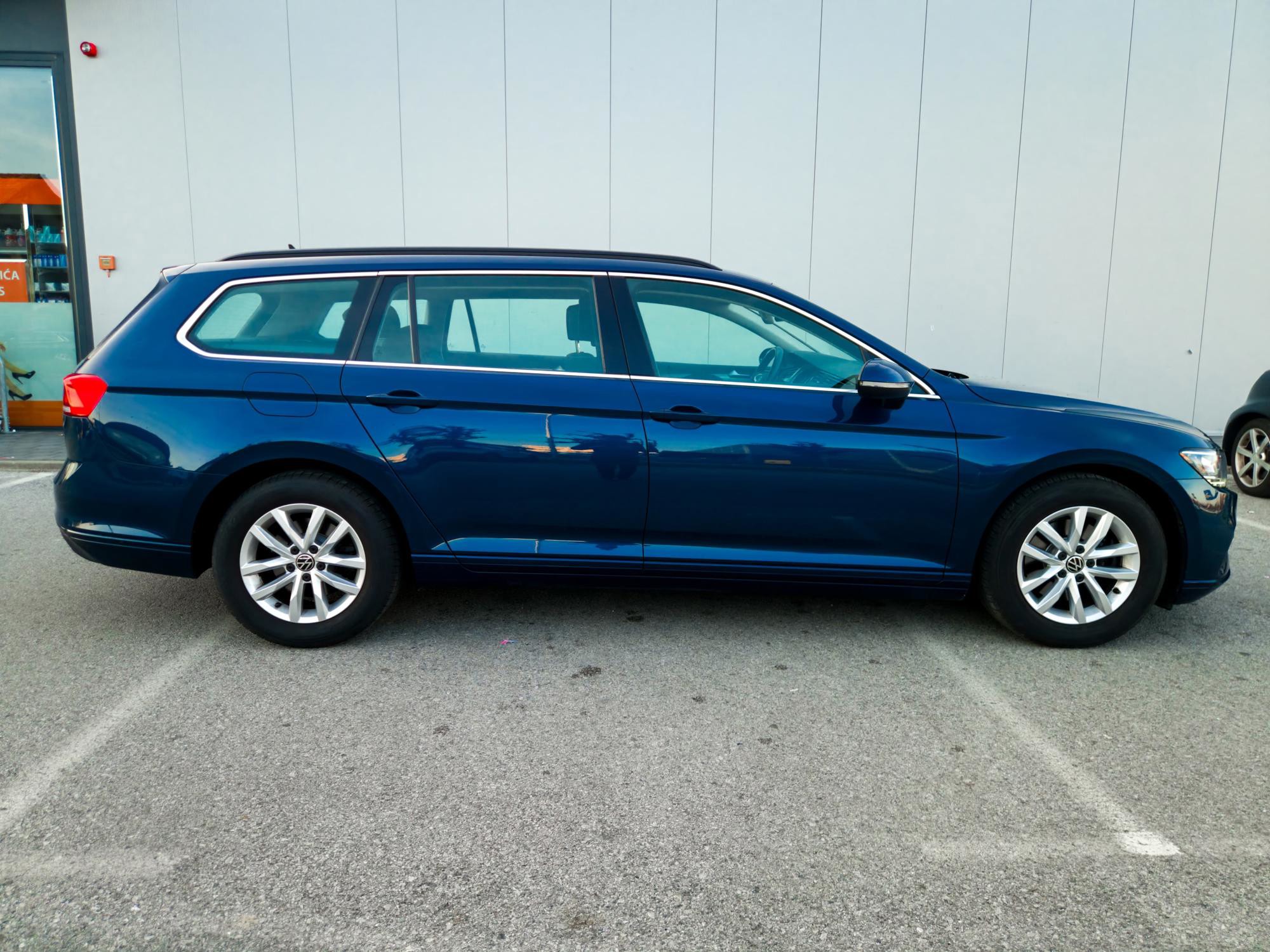 Passat 2.0 tdi 2023 115tkm, EL.kuka, ACC, NAVI, MASAŽA SJEDALA, fotografija 4