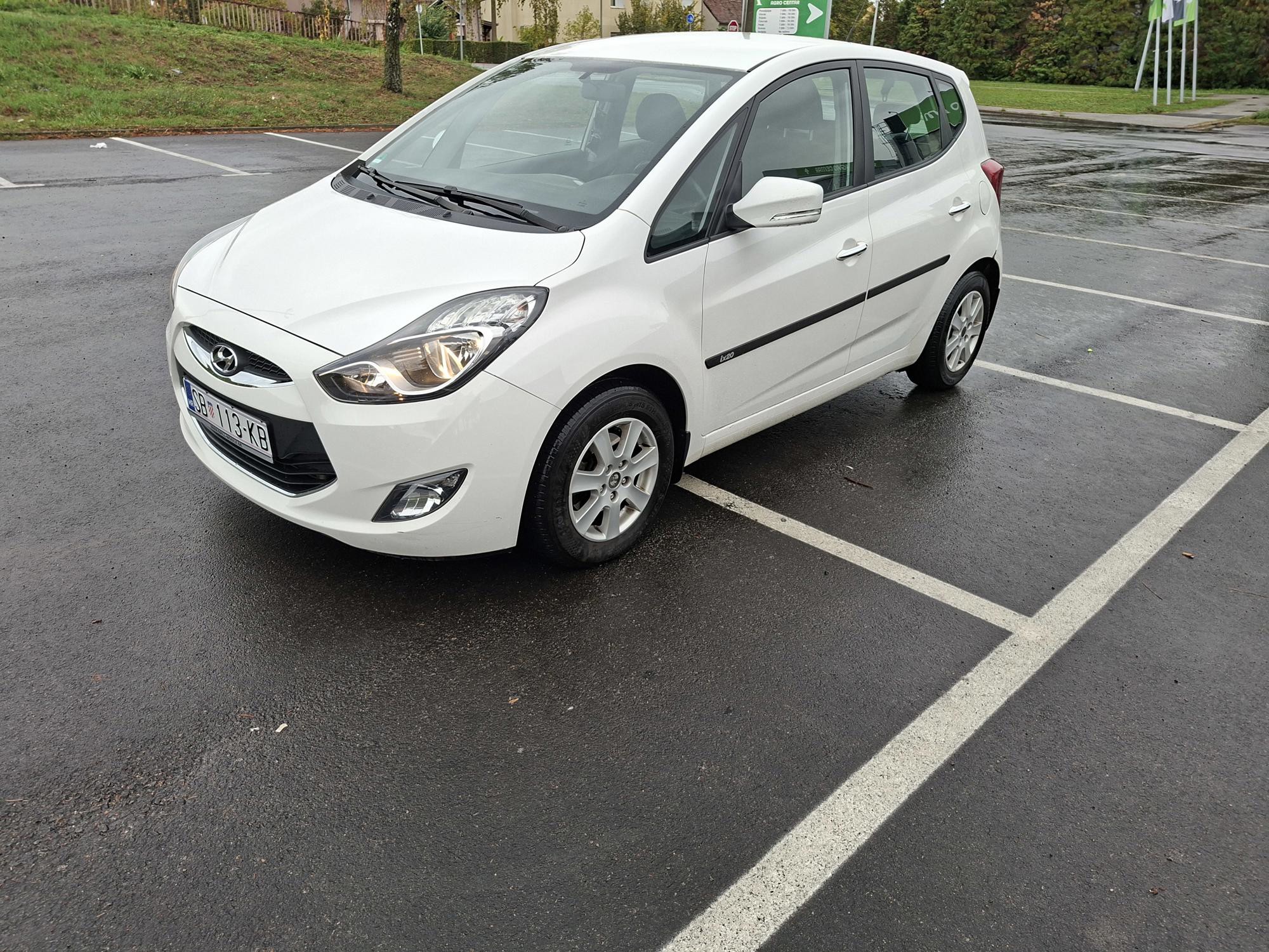 Prodajem Hyundai ix20 1.6 crdi u izvrsnom stanju., fotografija 4
