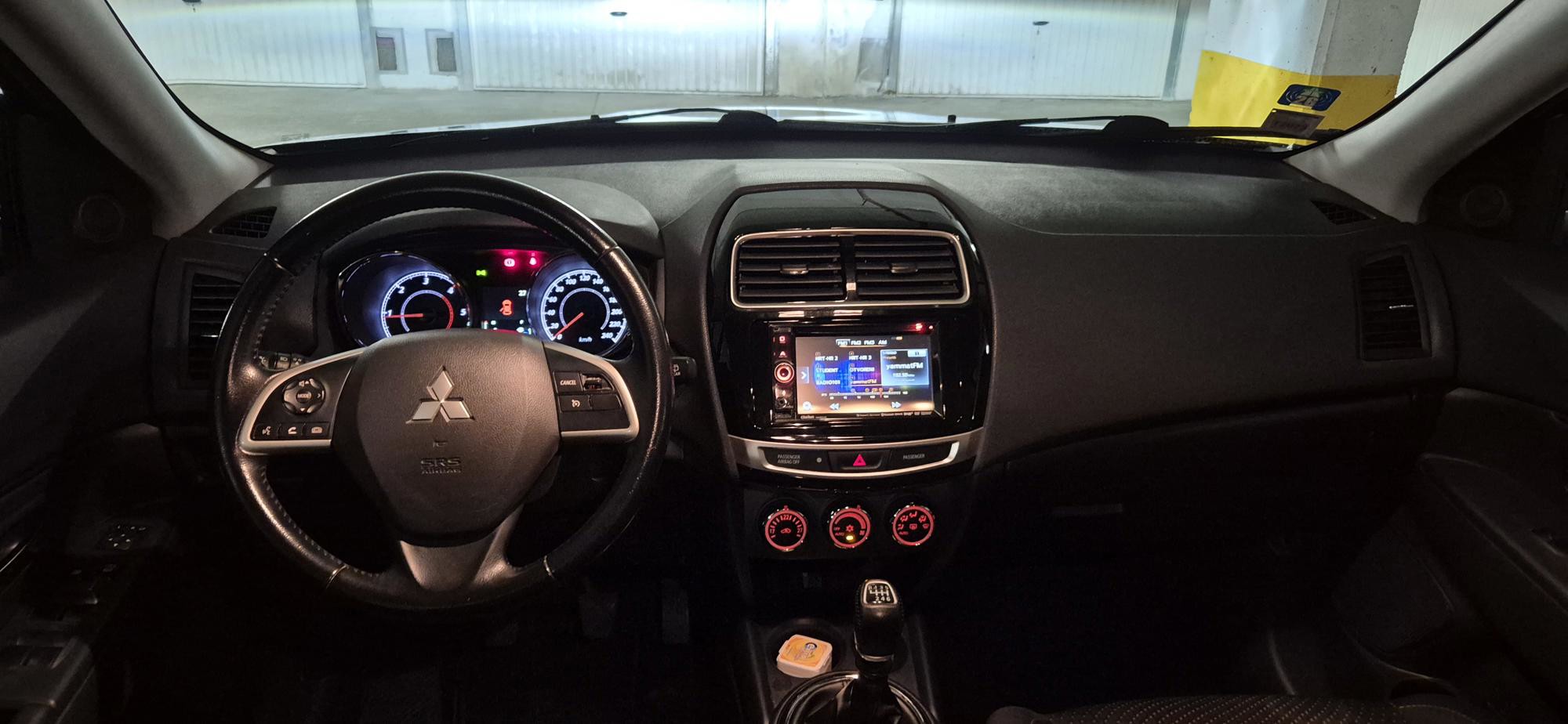 Mitsubishi ASX 1,8 DI-D Intense 2WD, 85kW, 2015., fotografija 3