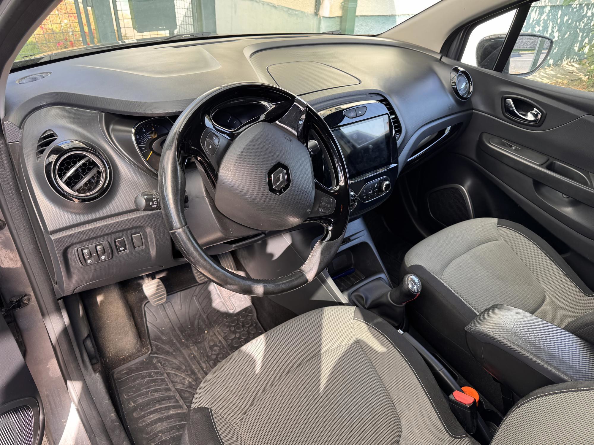 Renault Captur 15dci, fotografija 4