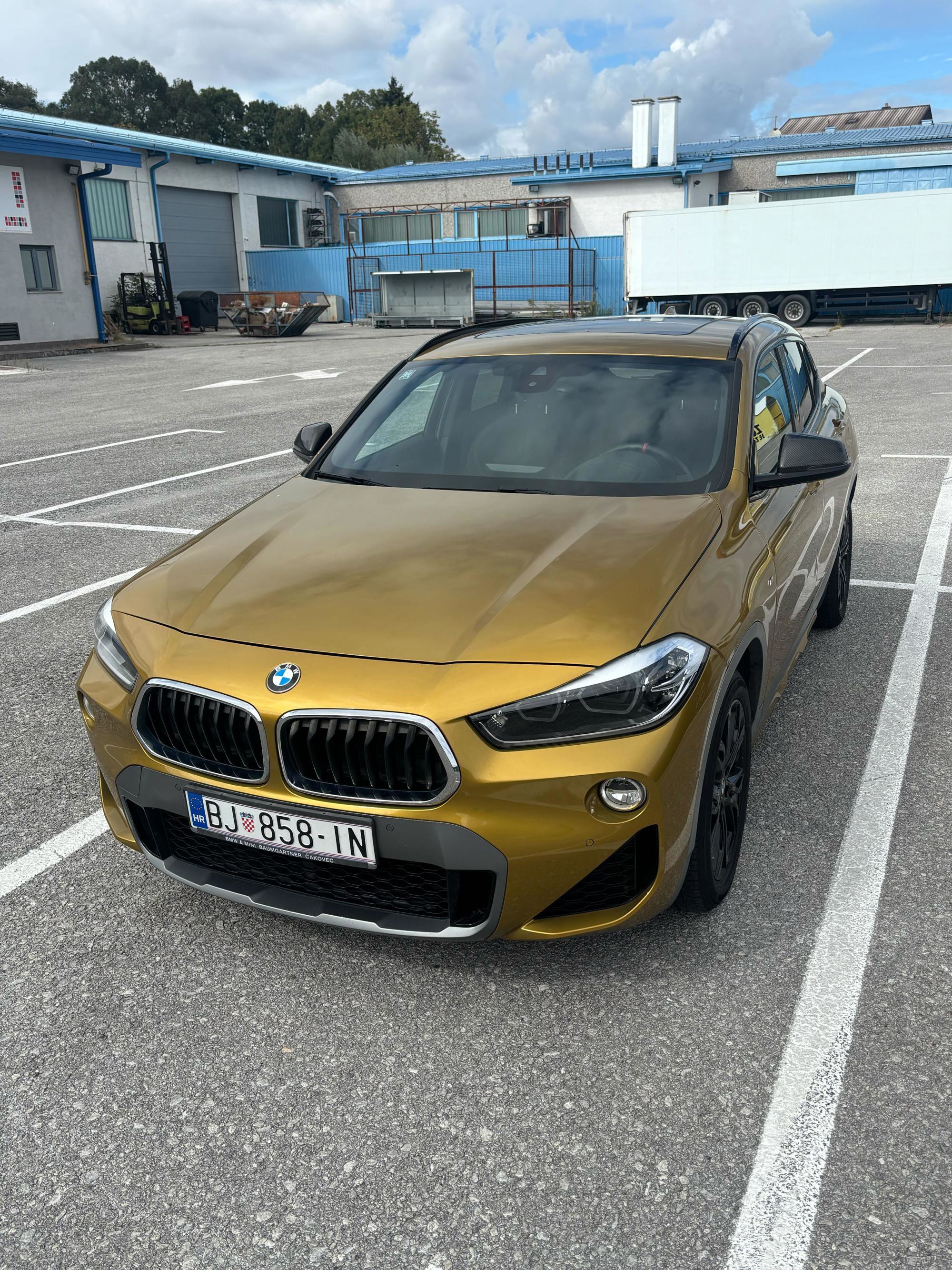 BMW X2 xDrive20d M Sport X | Panorama | Head-Up | Harman/Kardon | 20" M | Max oprema!, fotografija 3