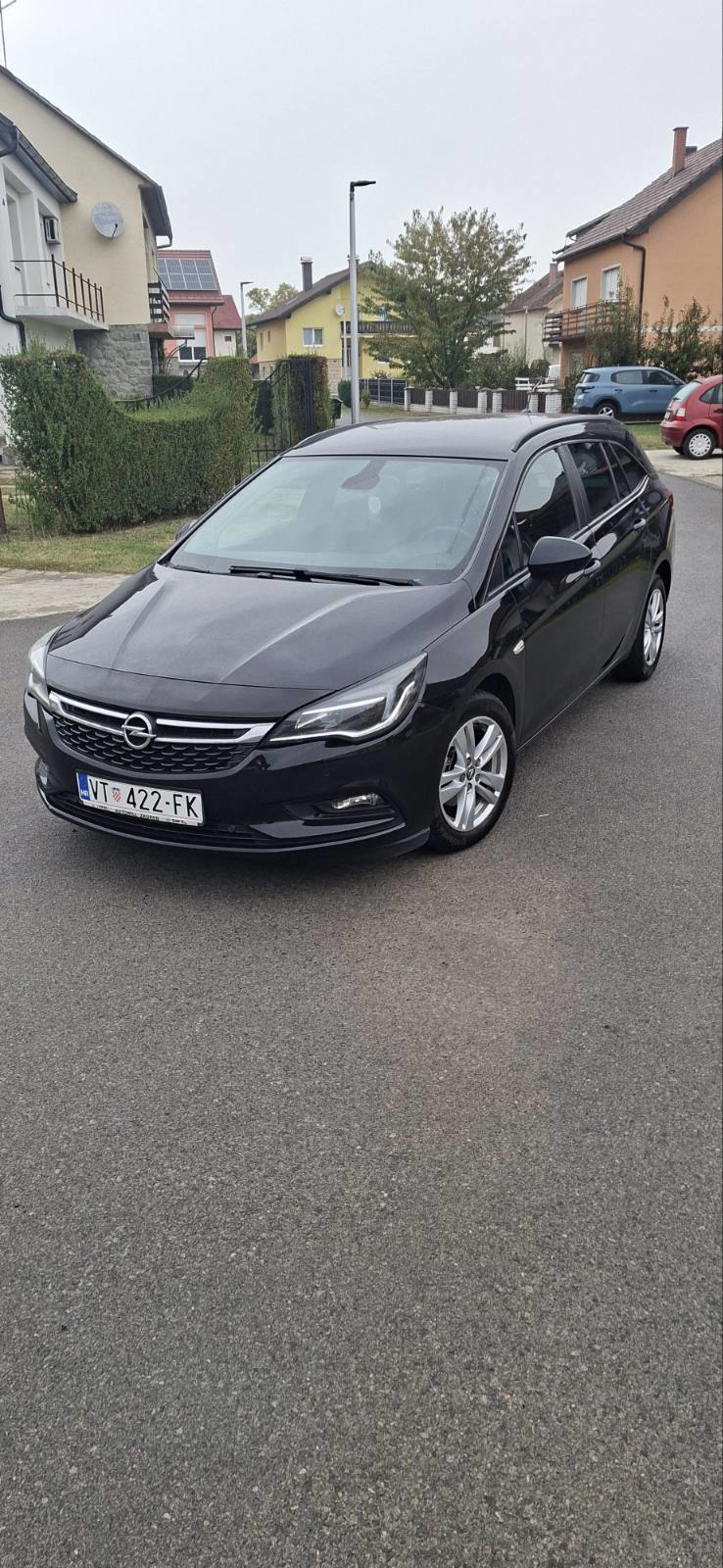 ✅Opel Astra K 1.6 cdti//NOVI LANAC + SET KVAČILA//NOVE GUME//TOP STANJE, fotografija 2