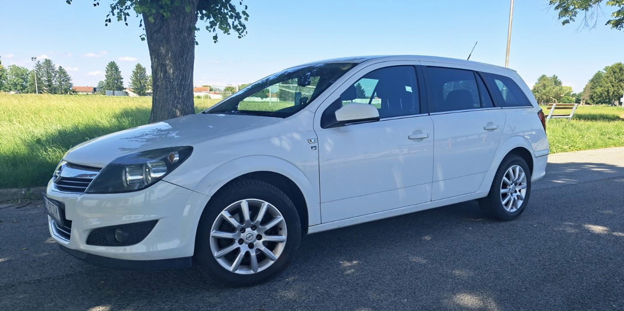 ✅Opel Astra H 1.7 cdti 110ks//REGA GOD. DANA//VELIKI+MALI SERVIS//KLIMA//TEMPOMAT//ODLIČNO STANJE, pogled izvana - slika 3