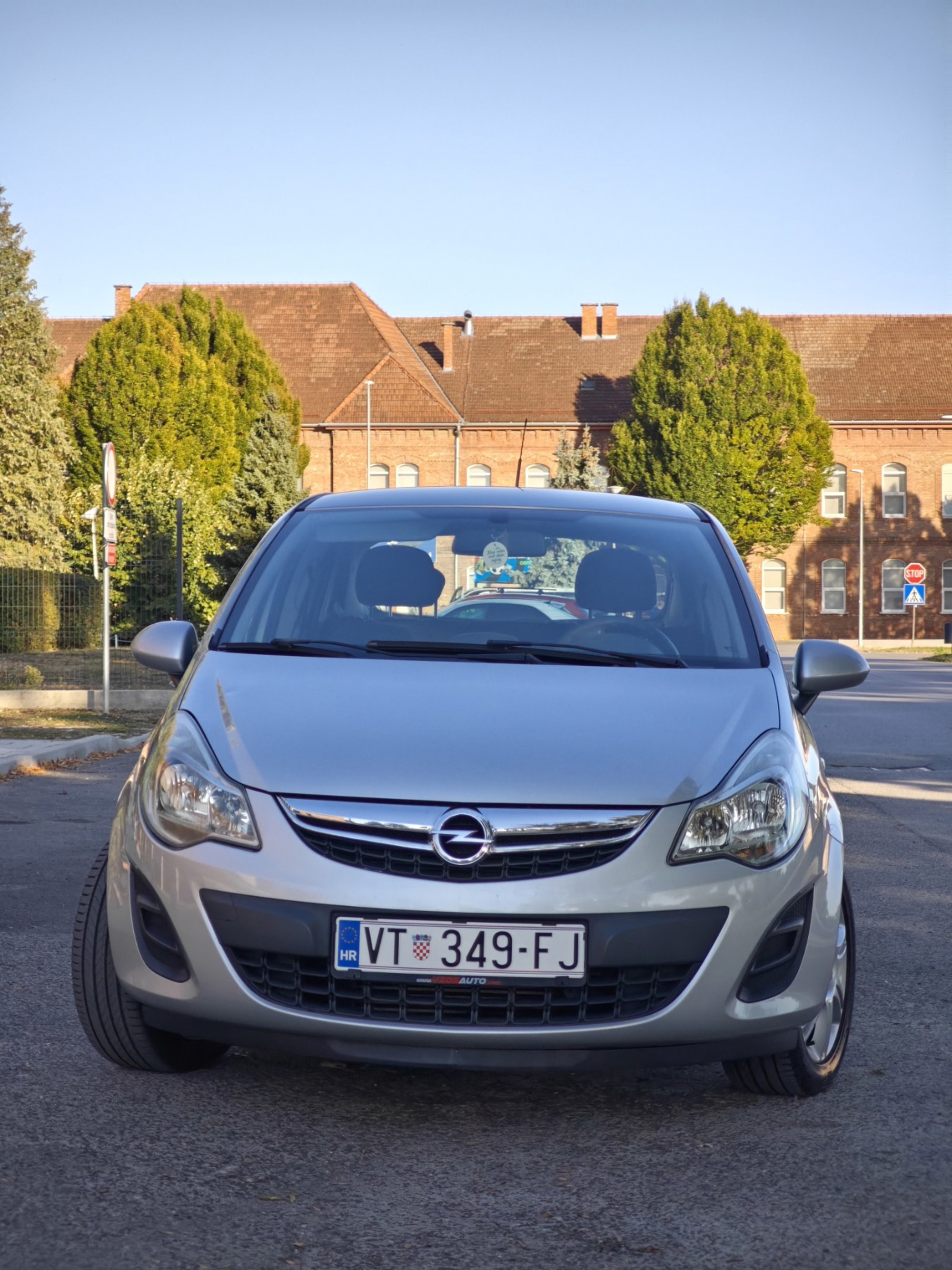 Opel Corsa D 1.3 CDTI#REGA GOD. DANA#KLIMA#VELIKI EKRAN#ALU 16"#SERVISNA KNJIGA#ODLIČNO STANJE, fotografija 2