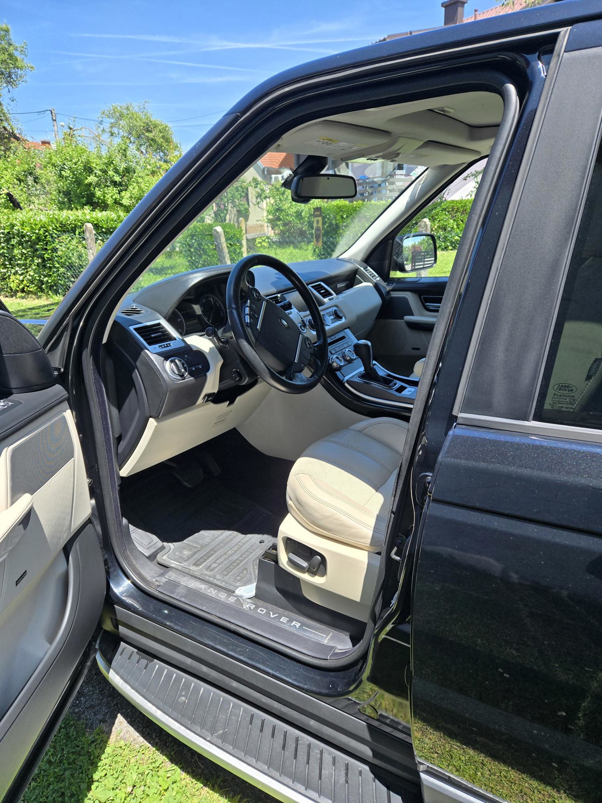 Land Rover Range Rover Sport 2011. god, 4x4, automatik, dvozonska klima, kamera, fotografija 2