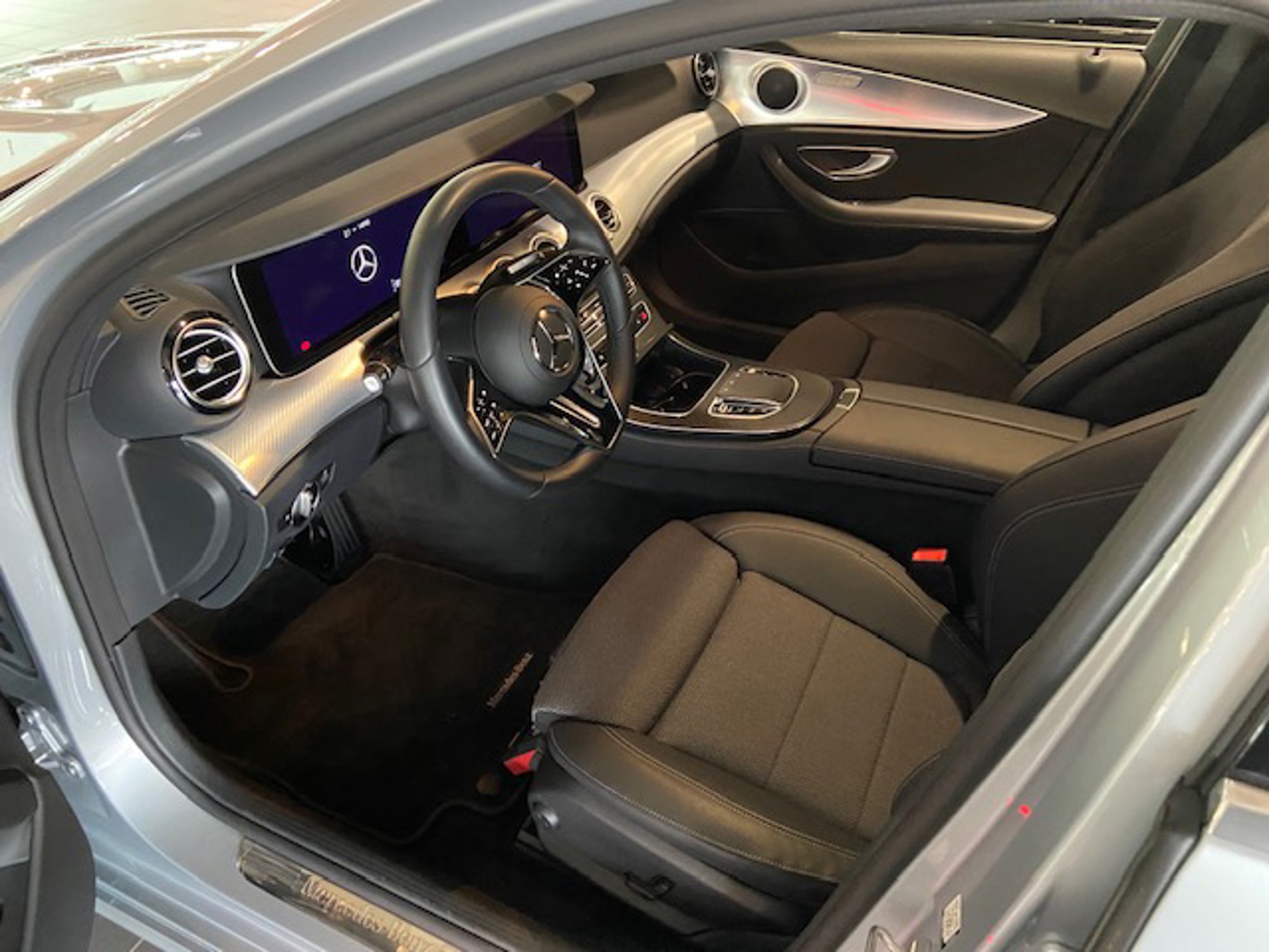 Mercedes-Benz E-klasa T-model E 220 d Karavan automatik, fotografija 3