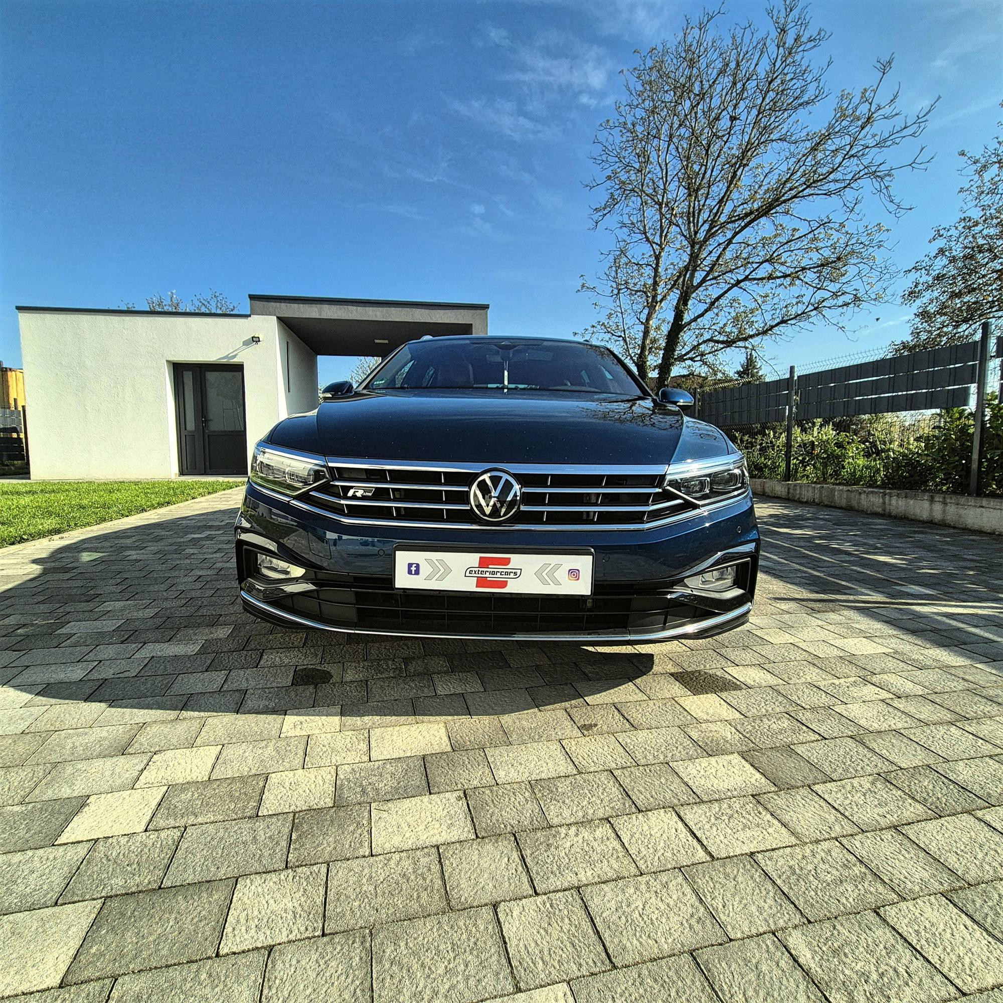 VW Passat Variant 2,0 TDI DSG R LINE Matrix | Pano | ACC | KAM | NAV | JAMSTVO, fotografija 3