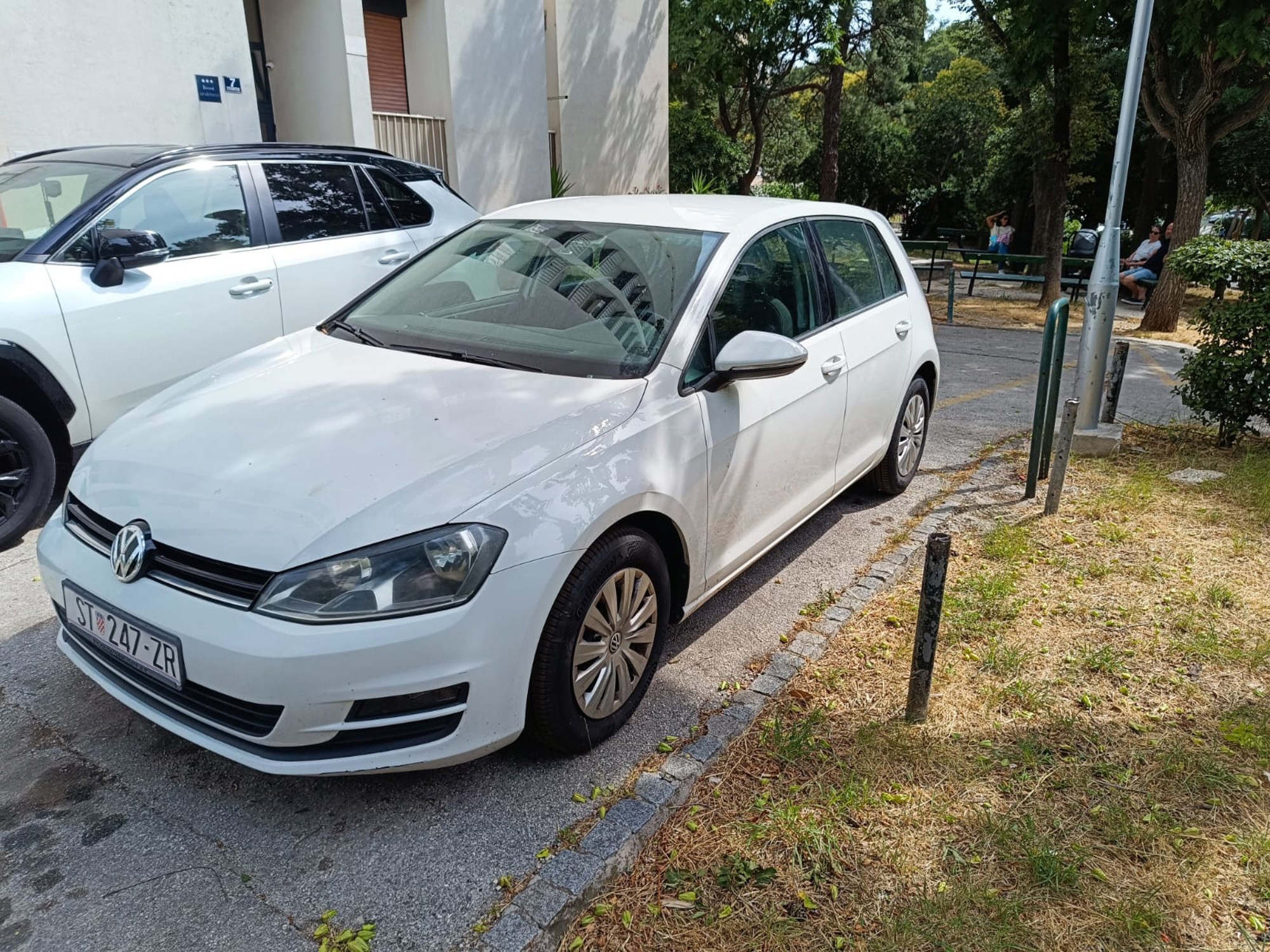 VW Golf 7 1,6 TDI Trendline DSG, fotografija 2
