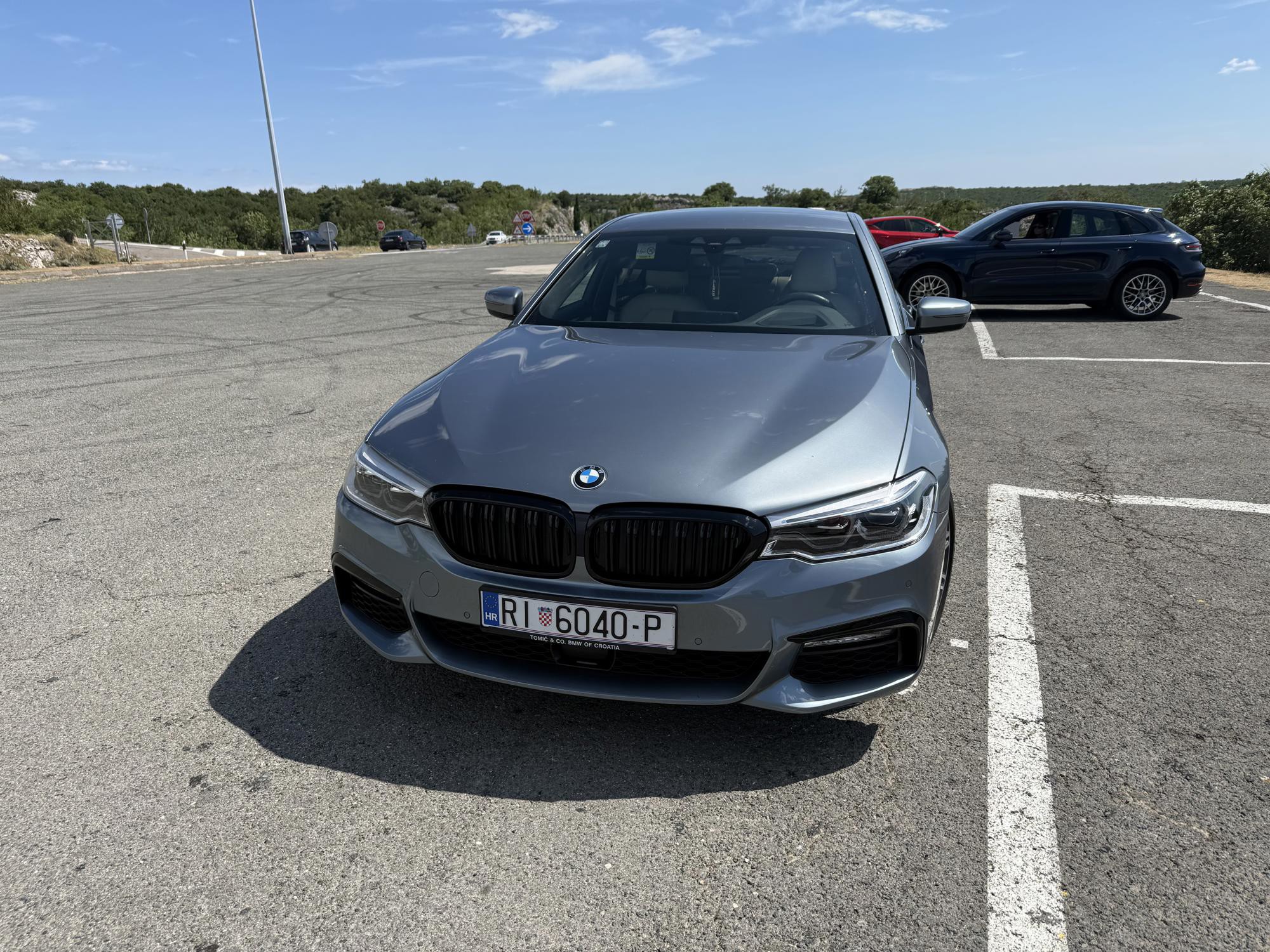 BMW 520D G30 M-Sport paket, fotografija 2