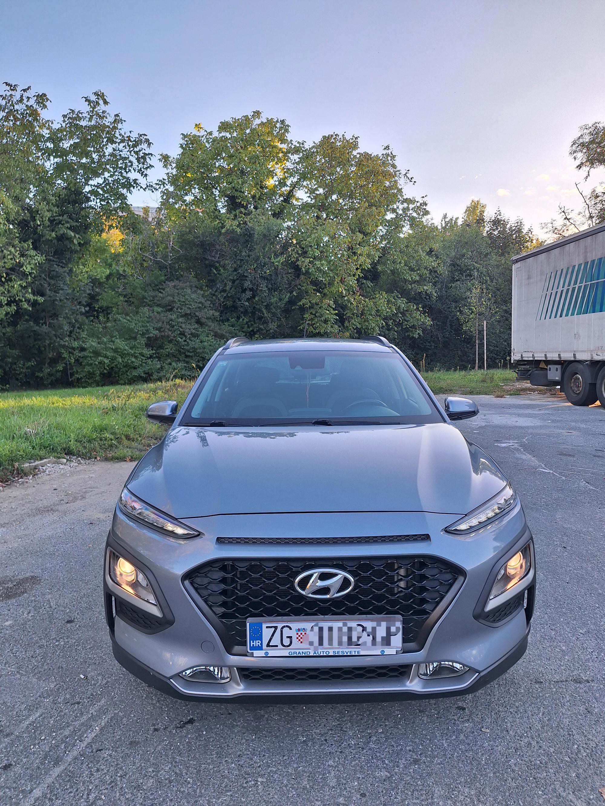 Hyundai Kona 2018. god, klima, aluminijski naplatci, parking kamera, fotografija 1