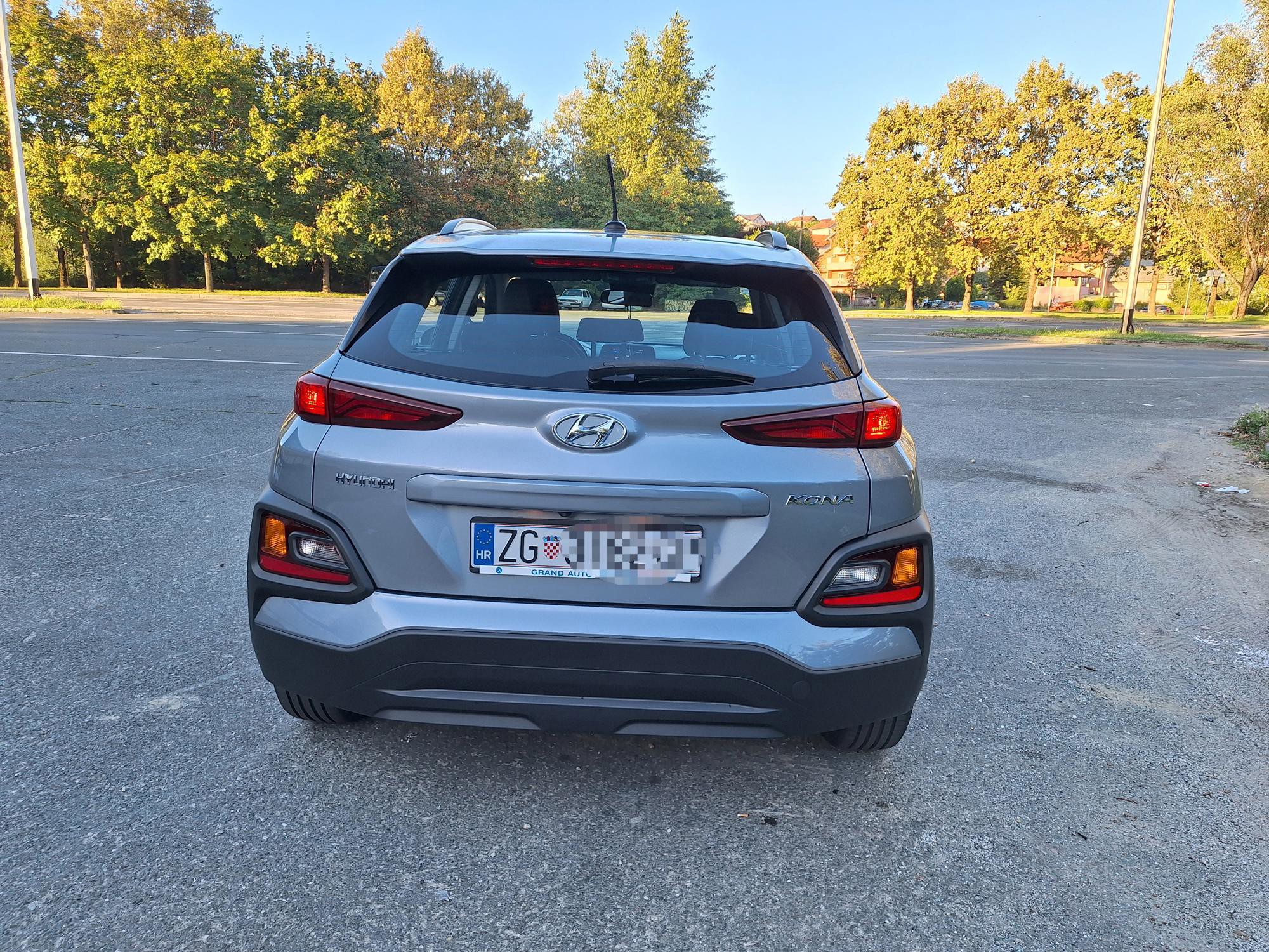 Hyundai Kona 2018. god, klima, aluminijski naplatci, parking kamera, fotografija 2