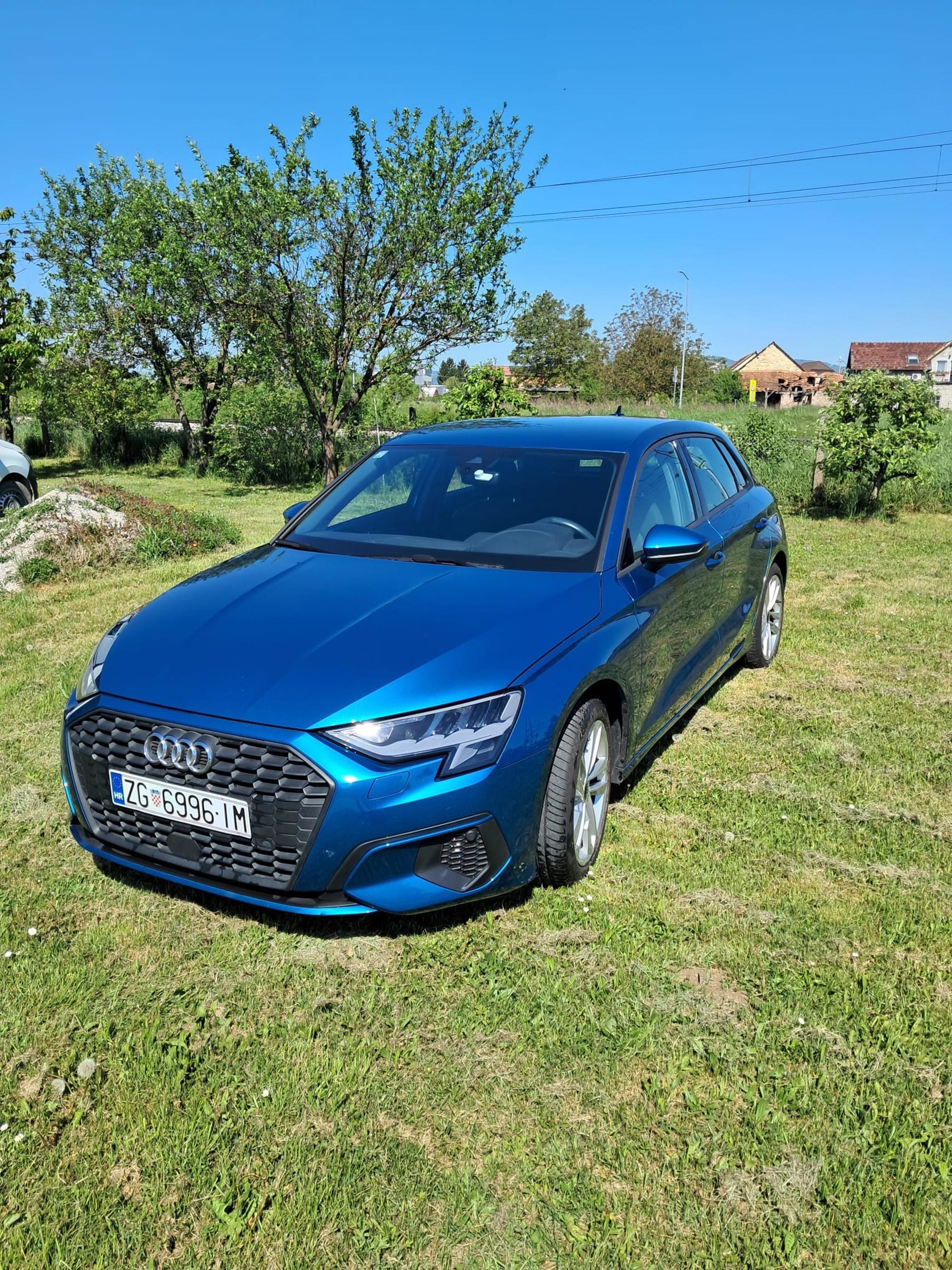 Audi A3 SB 30 TFSI S tr Edition 10, fotografija 2