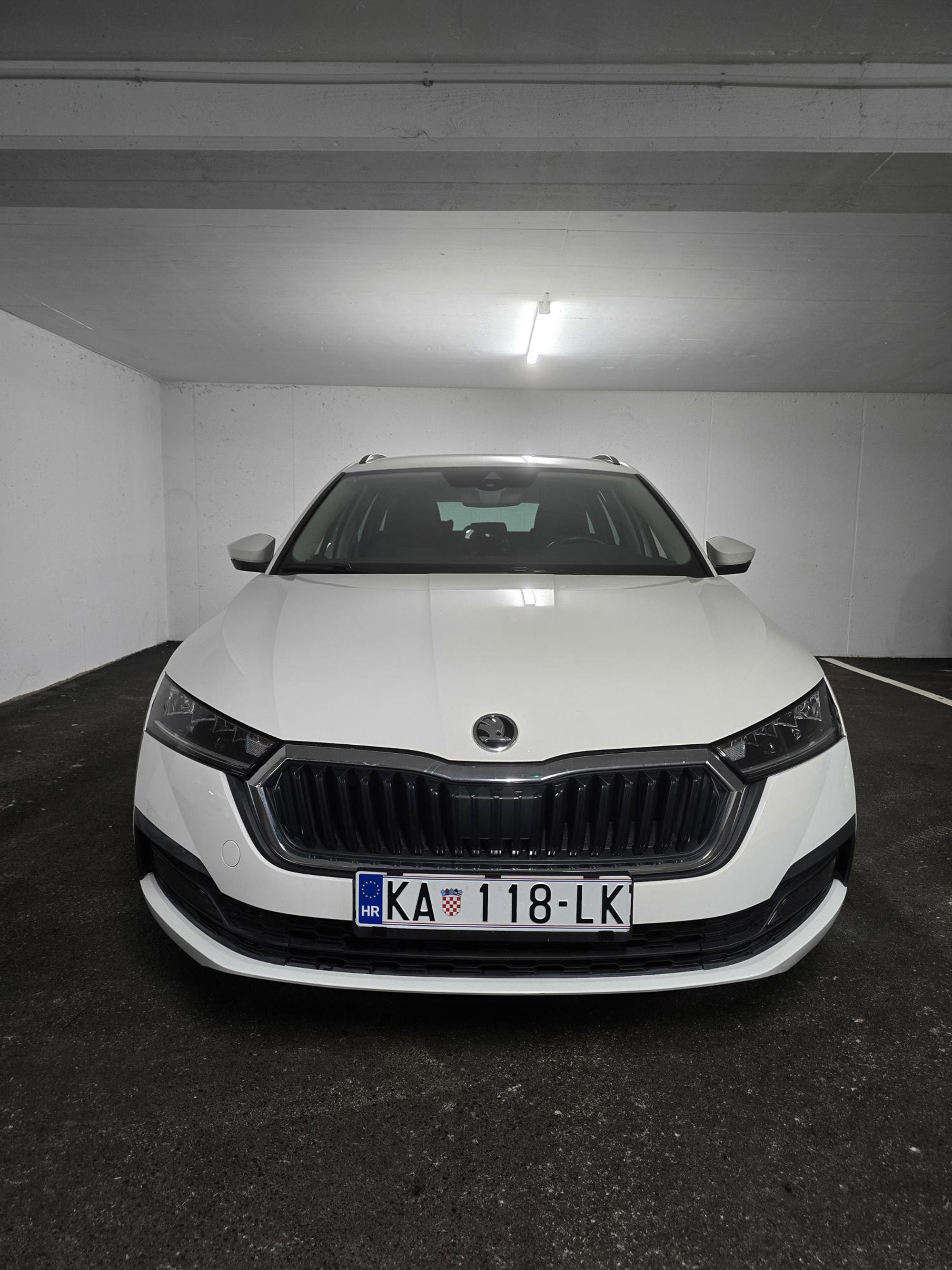 Škoda Octavia Combi 2,0 TDI DSG 150KS, fotografija 3