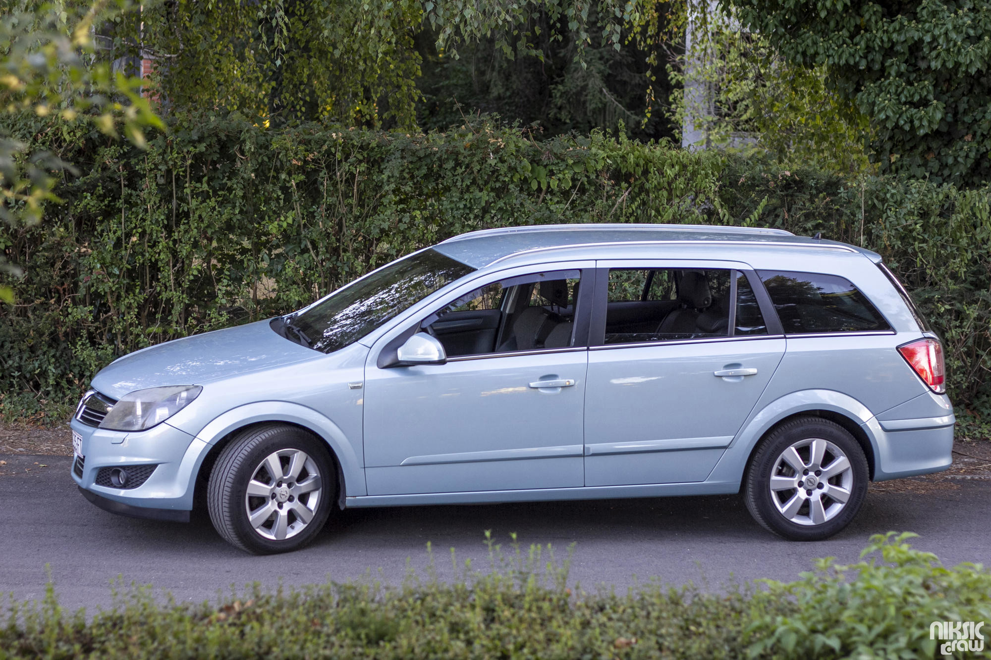 Opel Astra H Innovation Caravan 1.7 CDTI EcoFlex 110 KS, 6 brzina – Recaro, Xenon, koža, fotografija 3
