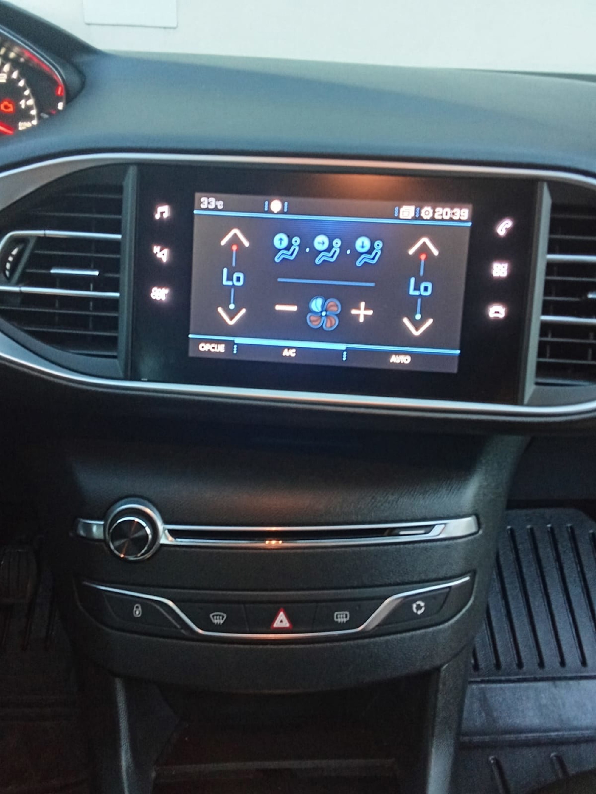 Peugeot 308 SW 1.5 BlueHDi • 97.000 km •Veliki servis-8mm- CarVertical-nove gume, fotografija 10
