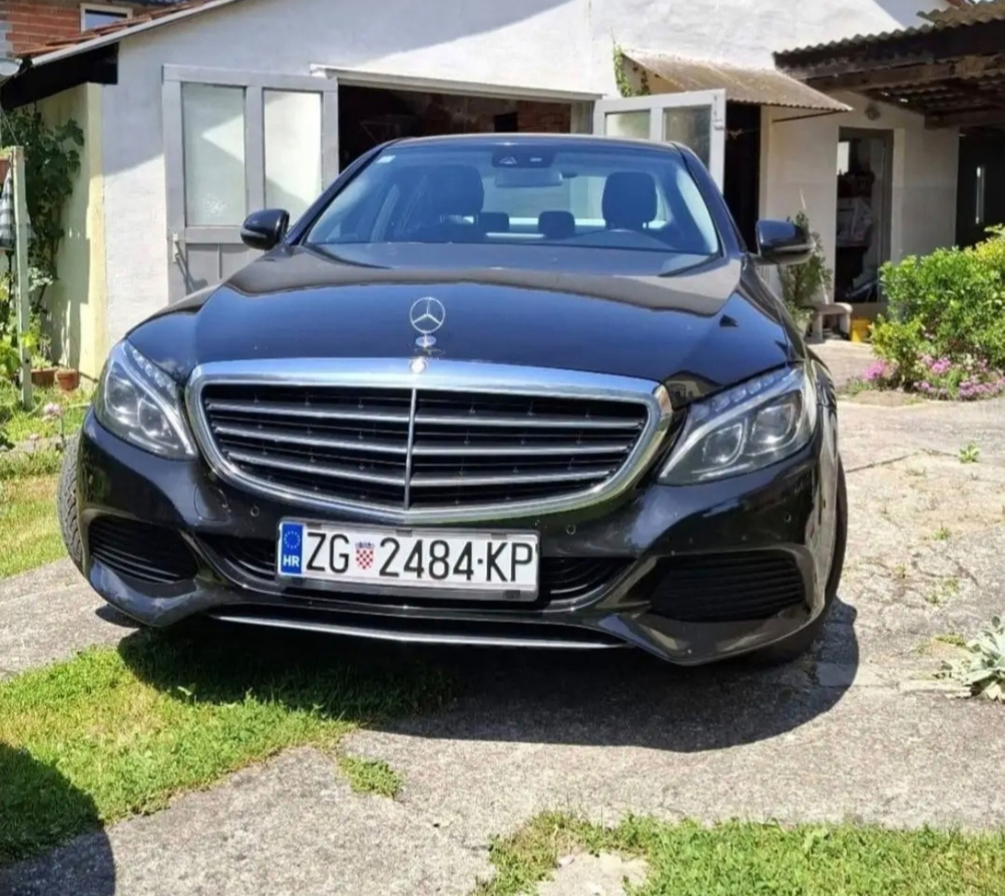 Mercedes Benz C klasa 180, pogled izvana - slika 1
