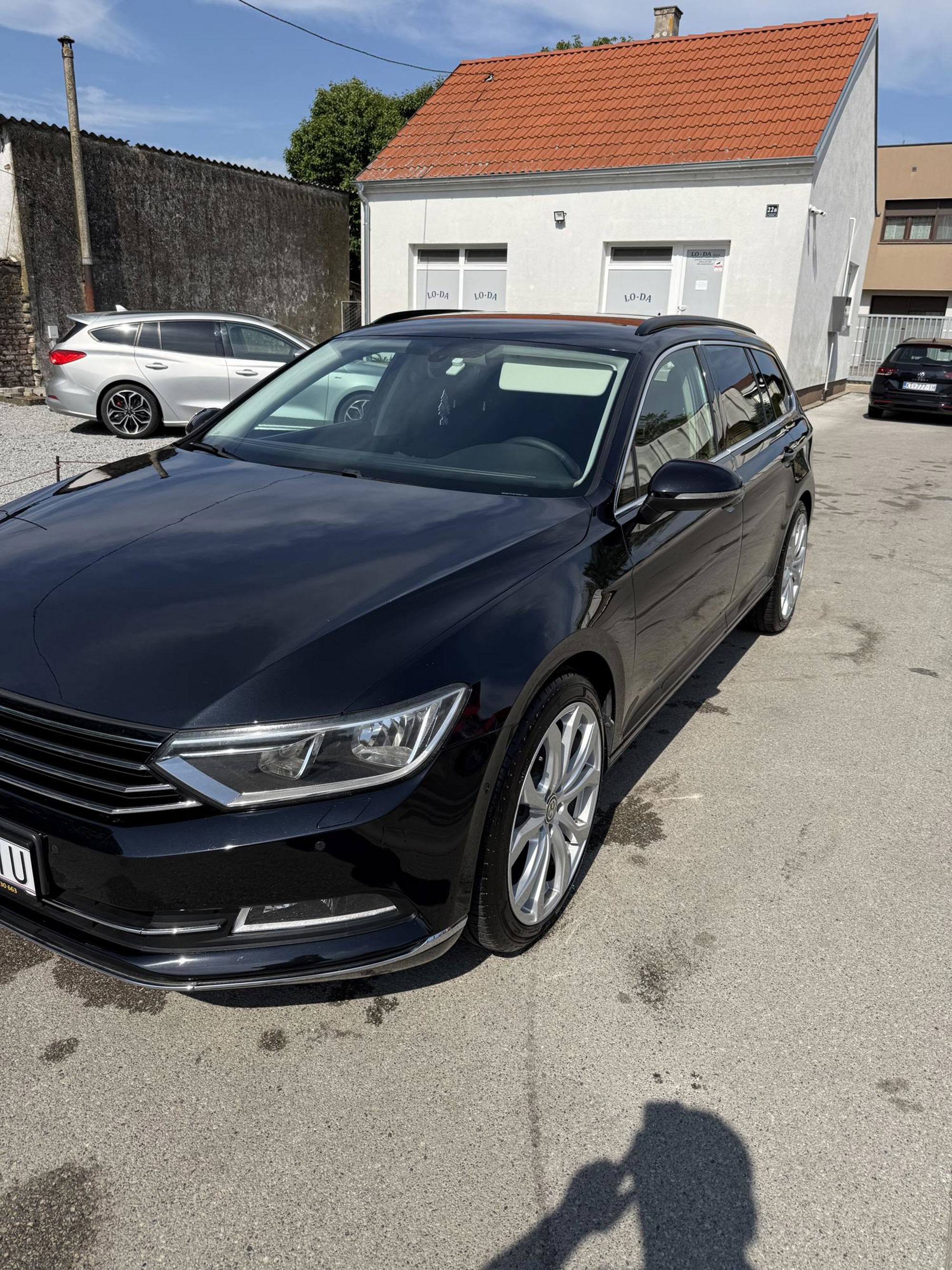 Volkswagen Passat 2018. god, 2.0 TDI karavan, alu naplatci, automatska klima, fotografija 3
