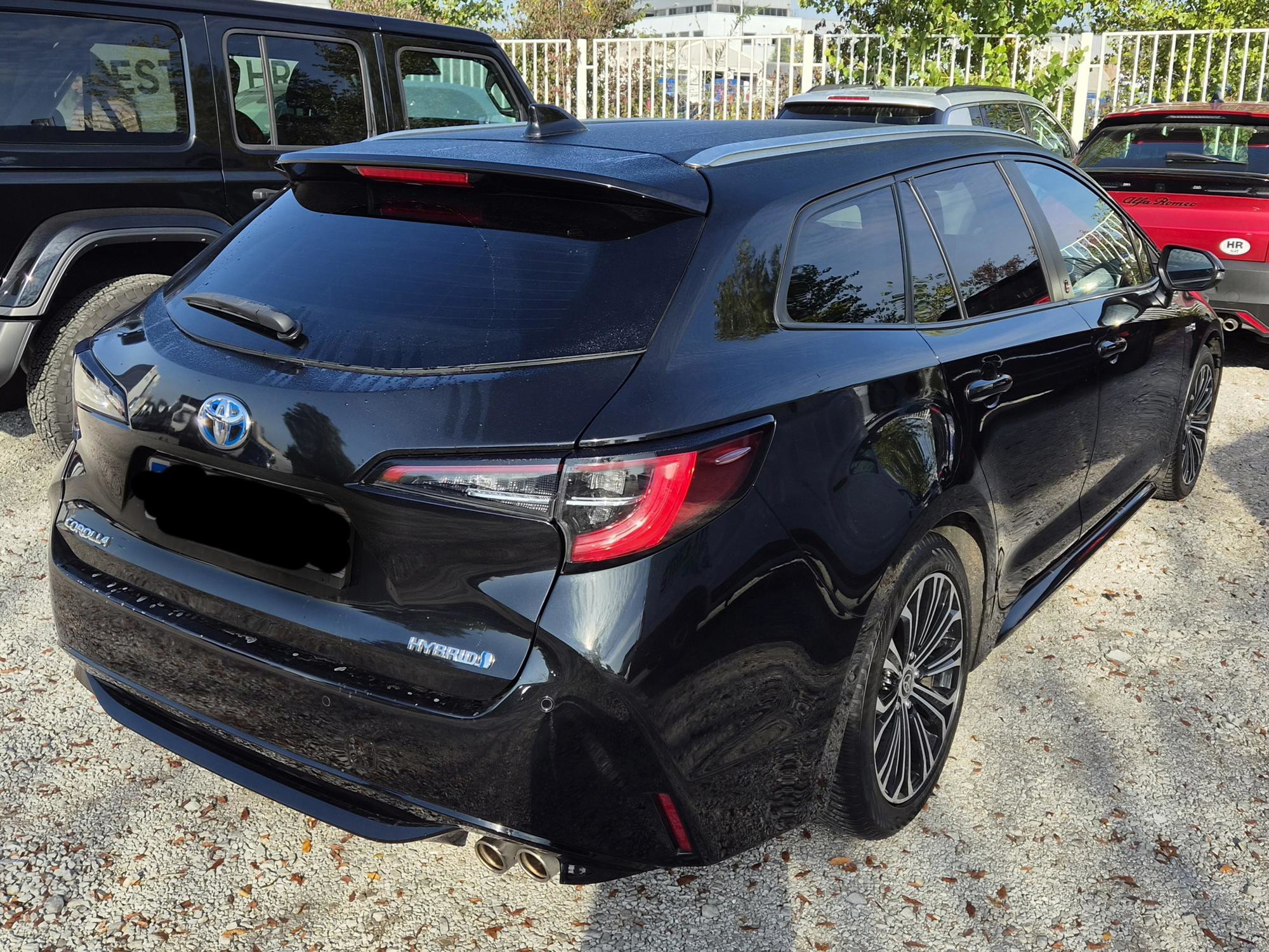 Toyota Corolla 2.0 Hybrid Touring Sports D-Team, fotografija 3