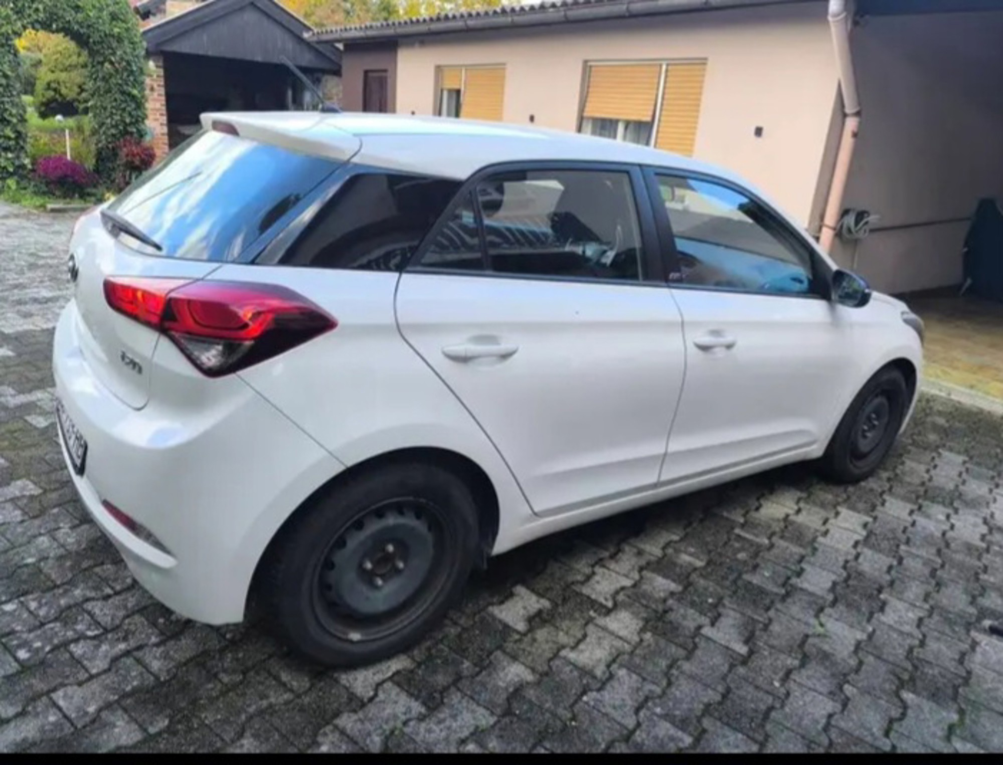 Hyundai i20 2018. god, automatska klima, registriran do 10/2027, fotografija 3