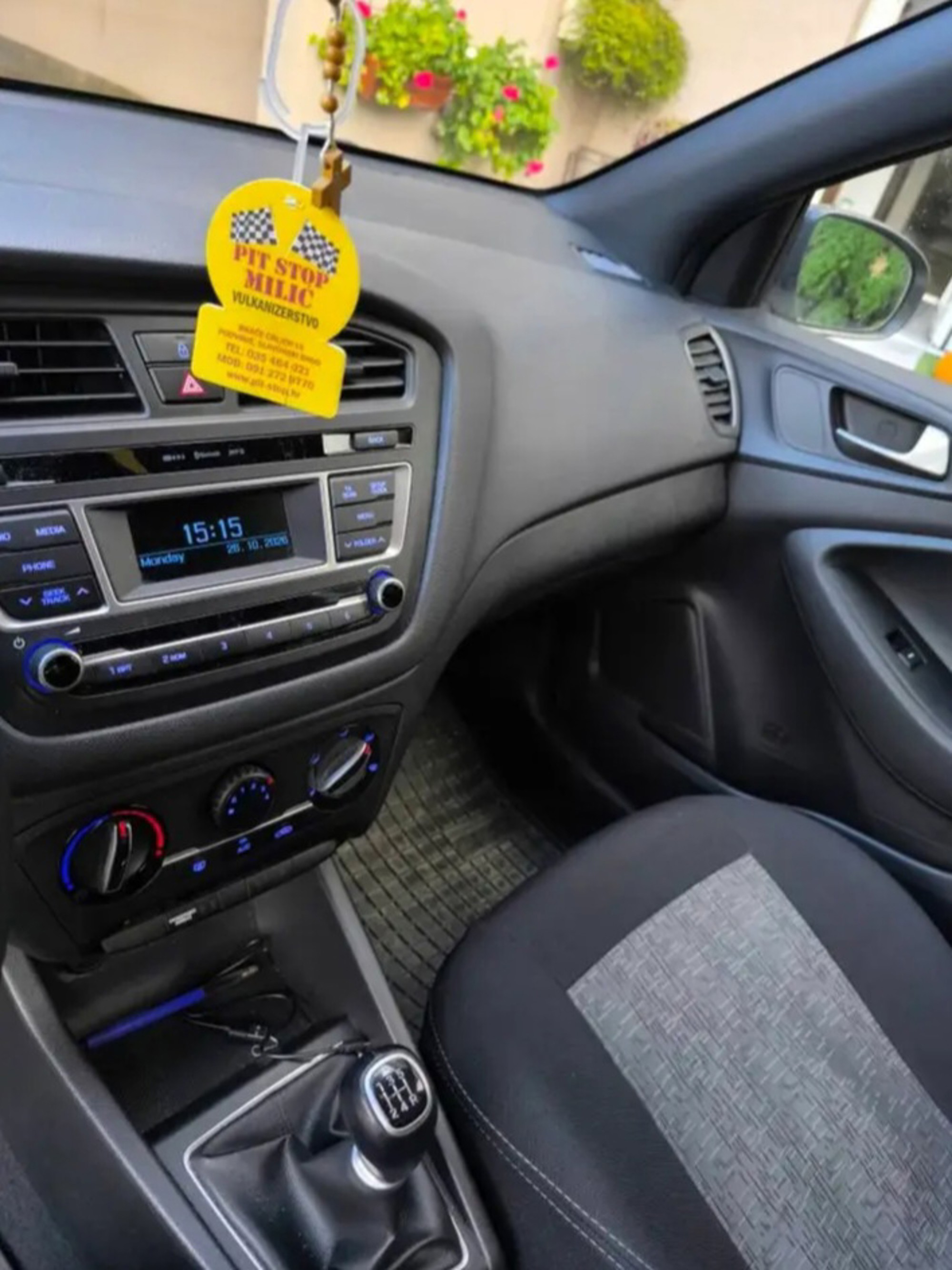 Hyundai i20 2018. god, automatska klima, registriran do 10/2027, fotografija 5