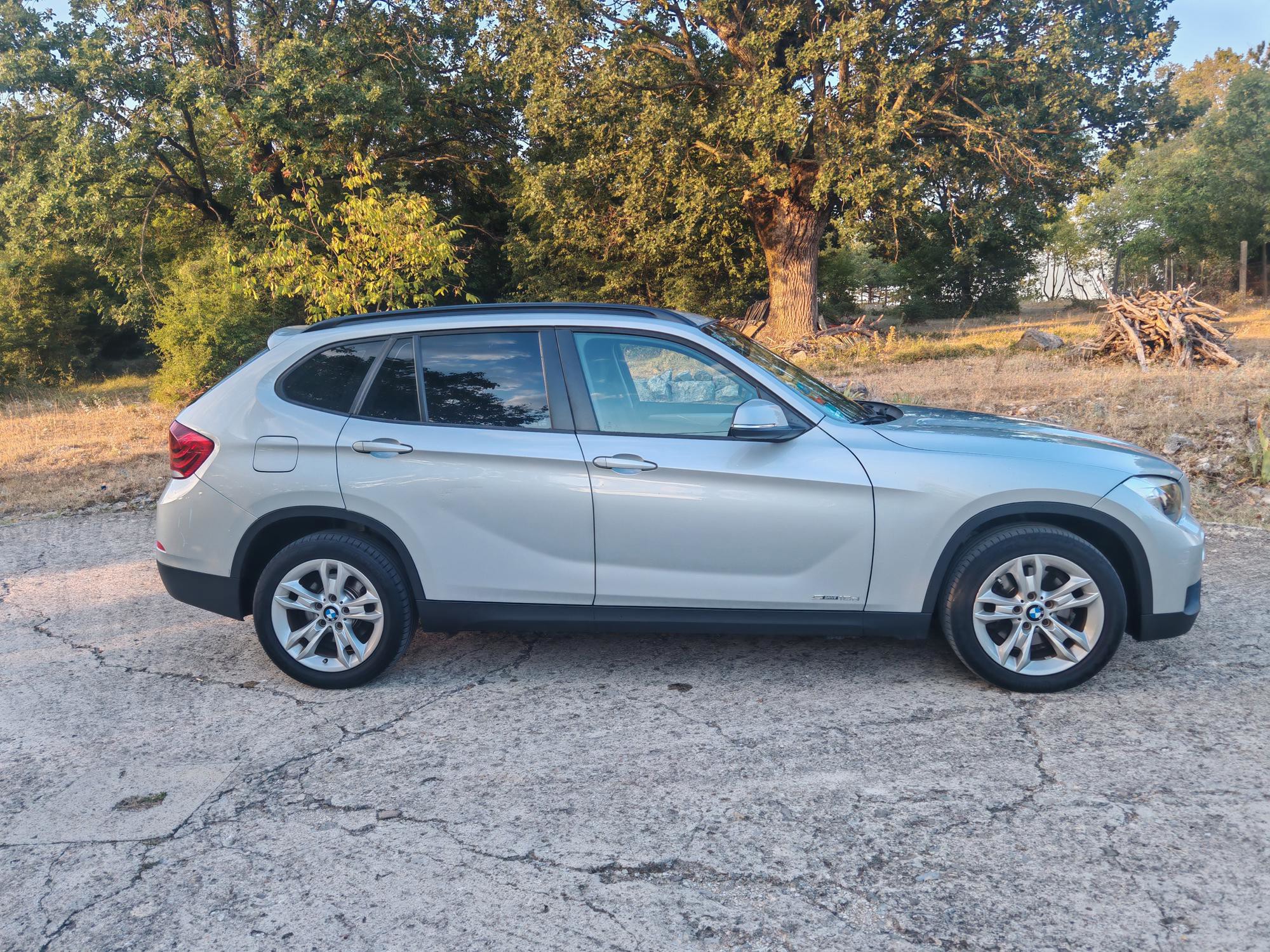 BMW X1 sDrive 16 D registriran do 09/2027, fotografija 3
