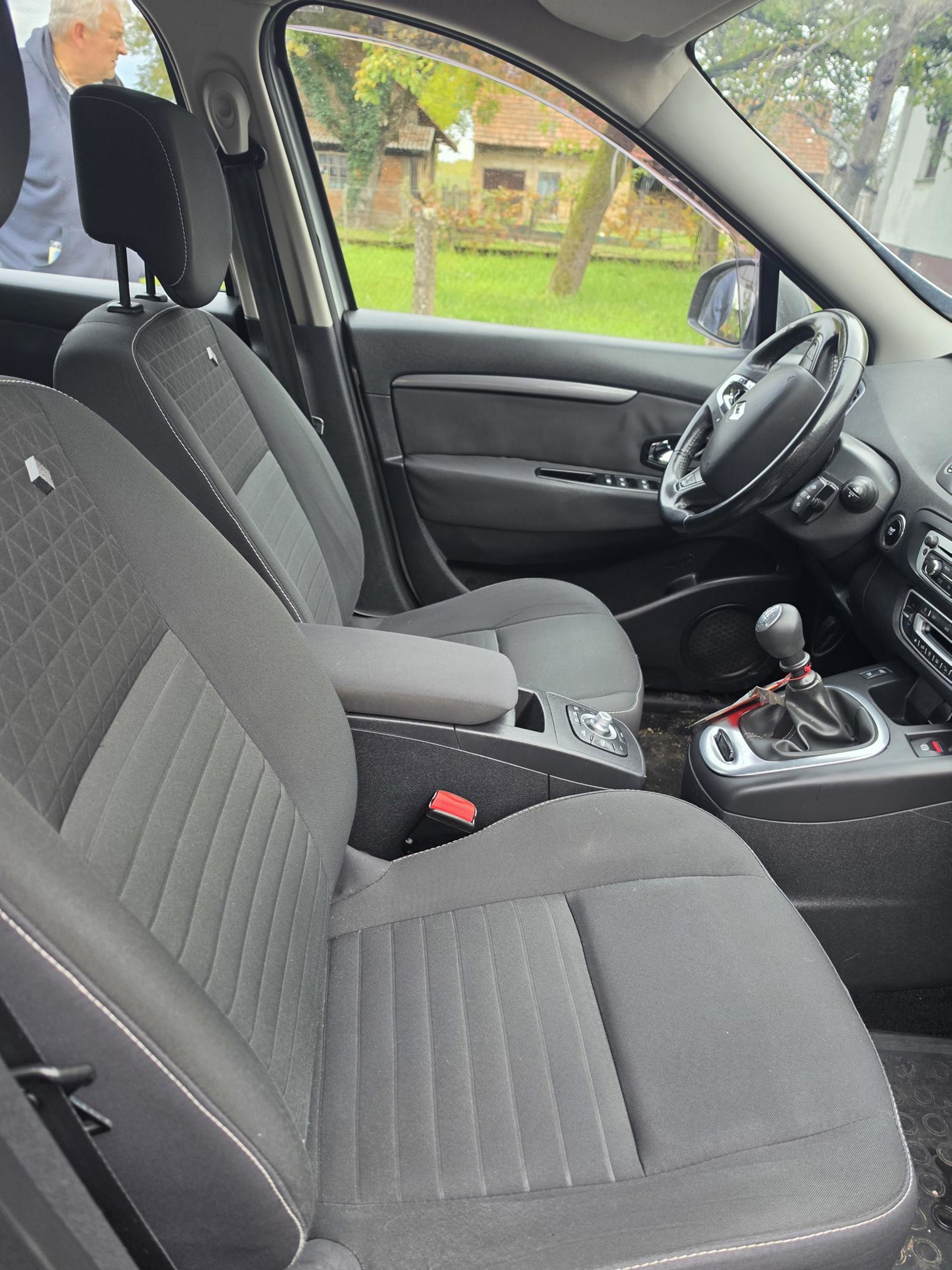 Renault Grand Scenic 1.5 DCI 2016 limited edition, fotografija 4