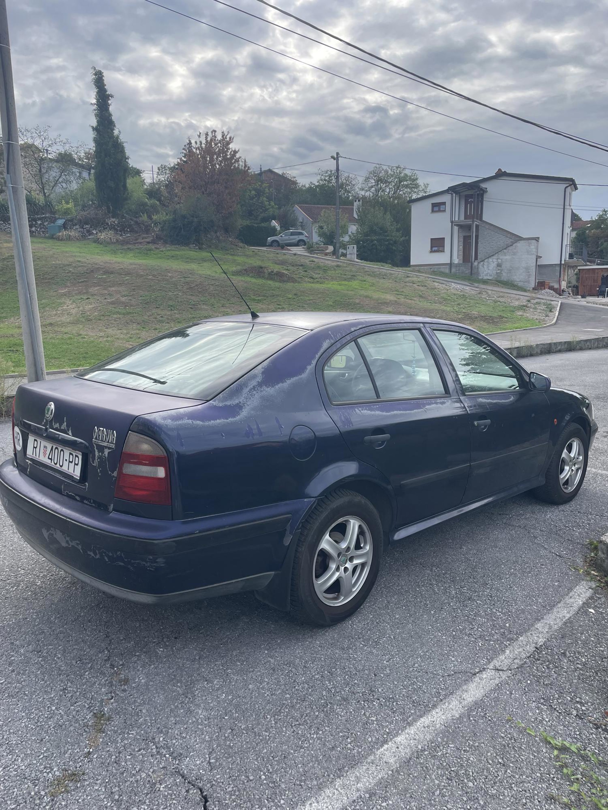 Škoda Octavia 1.8 1999. godište, pogled izvana - slika 3
