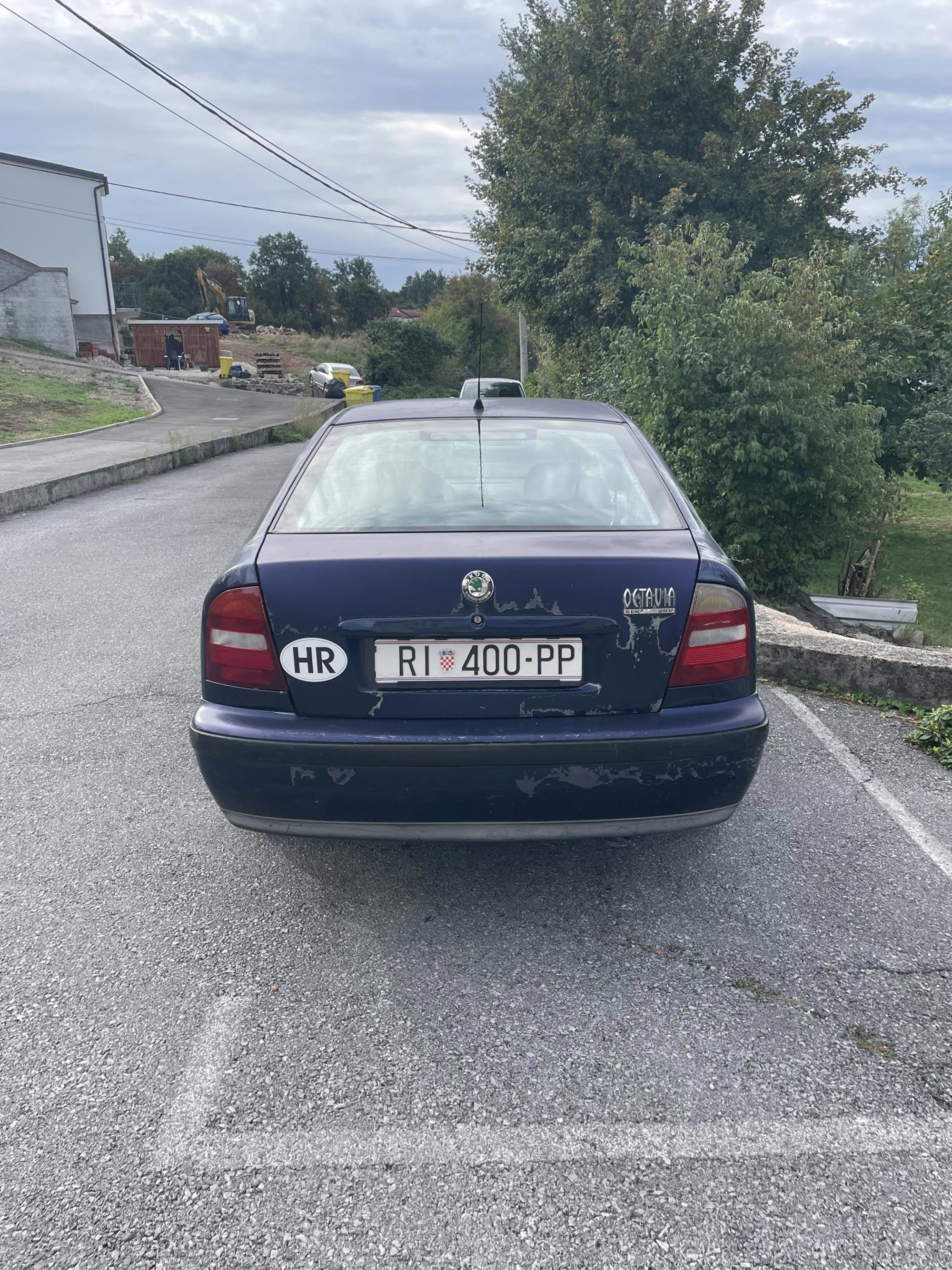 Škoda Octavia 1.8 1999. godište, pogled izvana - slika 4