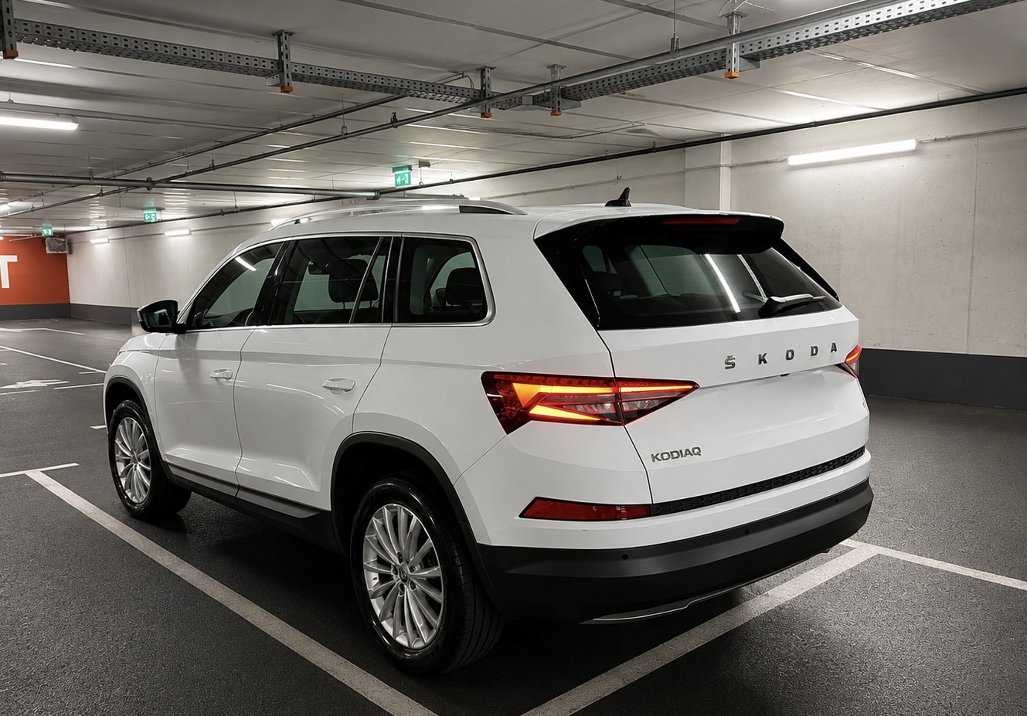 ŠKODA KODIAQ FL 1.5 TSI DSG PREMIUM–1. VLASNIK–HR VOZILO–JAMSTVO 04/2029, SERVISIRANA 4.9/26, fotografija 4