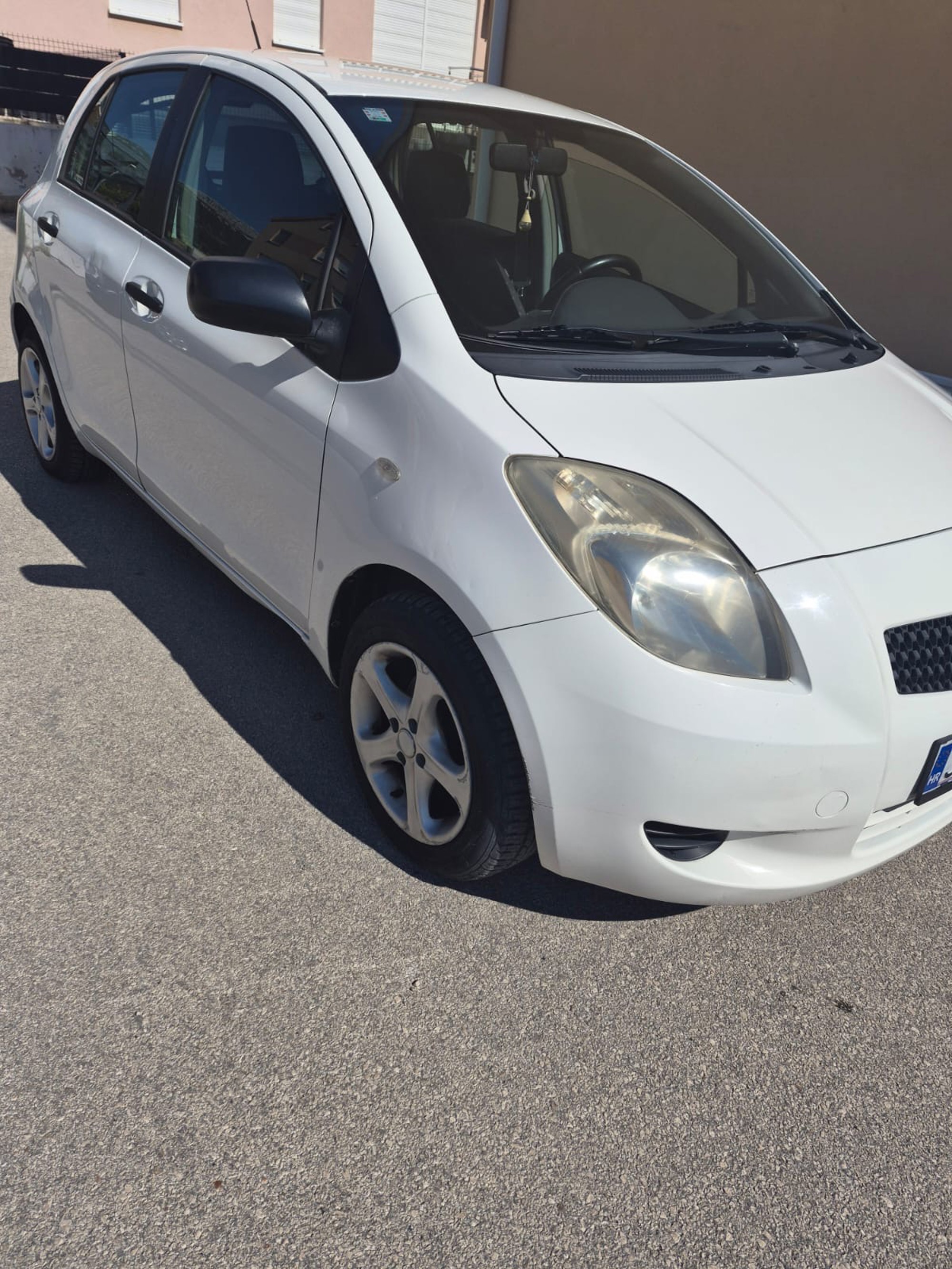 Tojota Yaris 2007 godište, fotografija 4