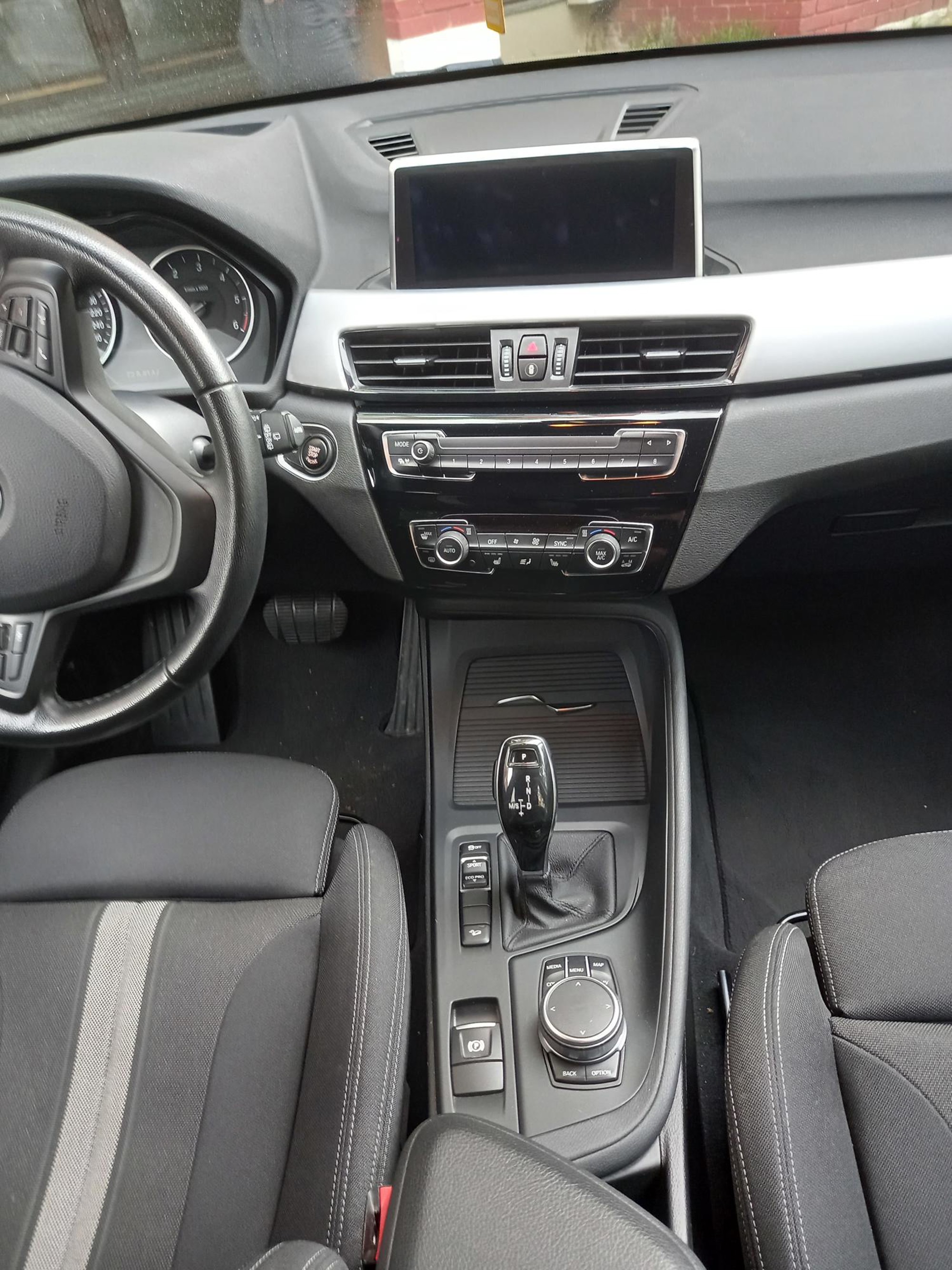 BMW X1xDrive20d, 140 kw, automatic, Head up displey, fotografija 7