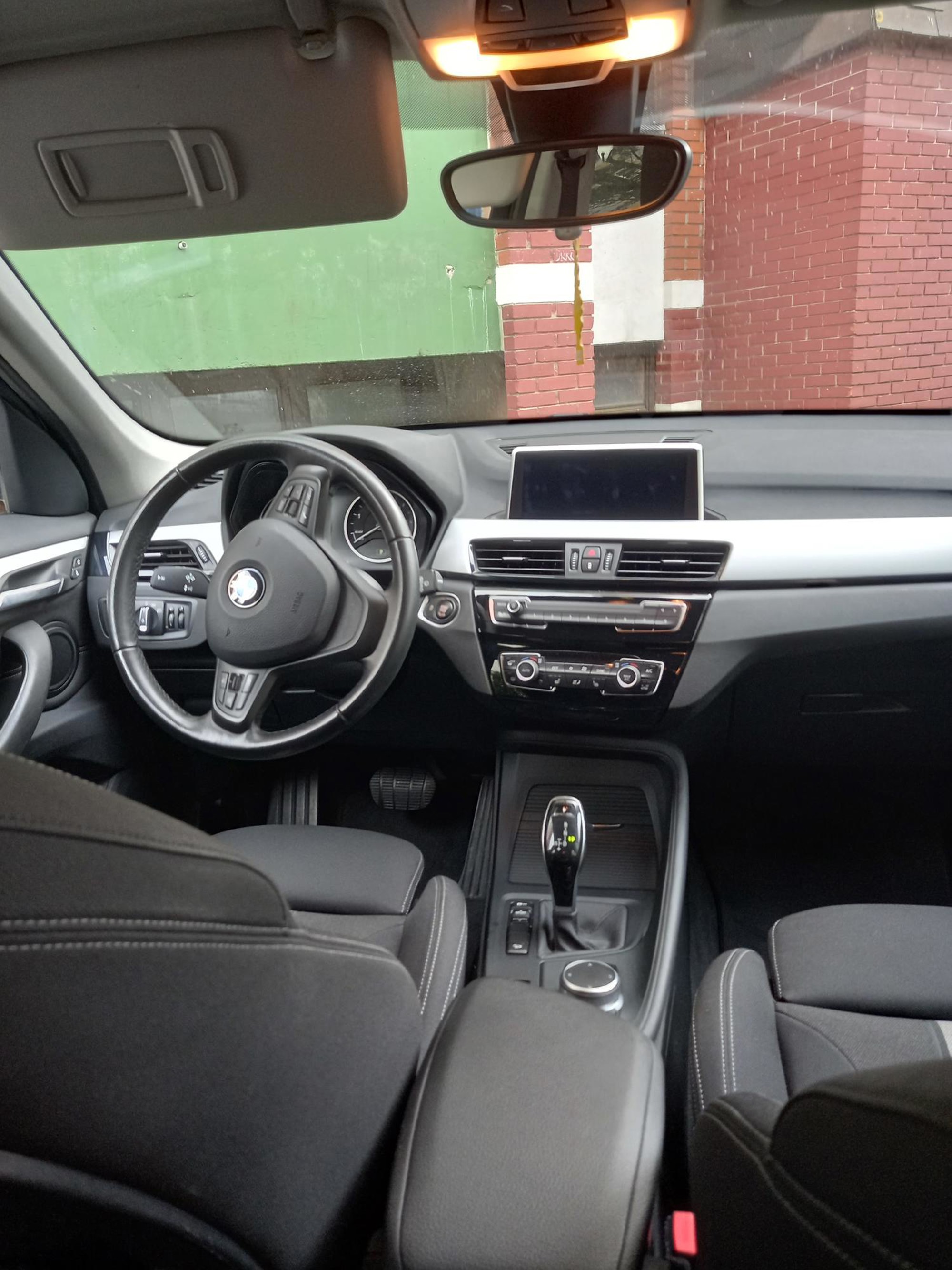 BMW X1xDrive20d, 140 kw, automatic, Head up displey, fotografija 6